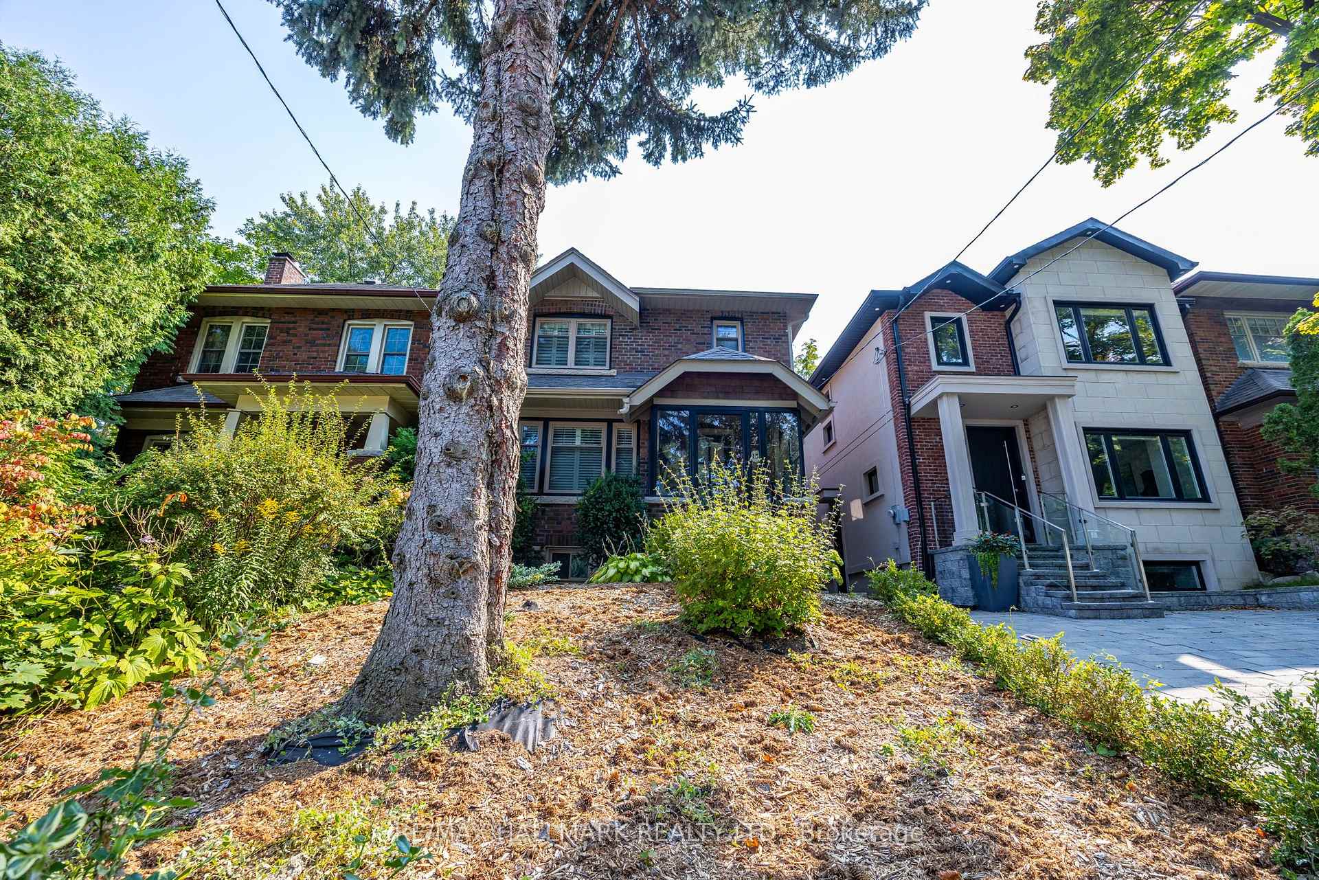 Front of 15 Mcnairn Avenue