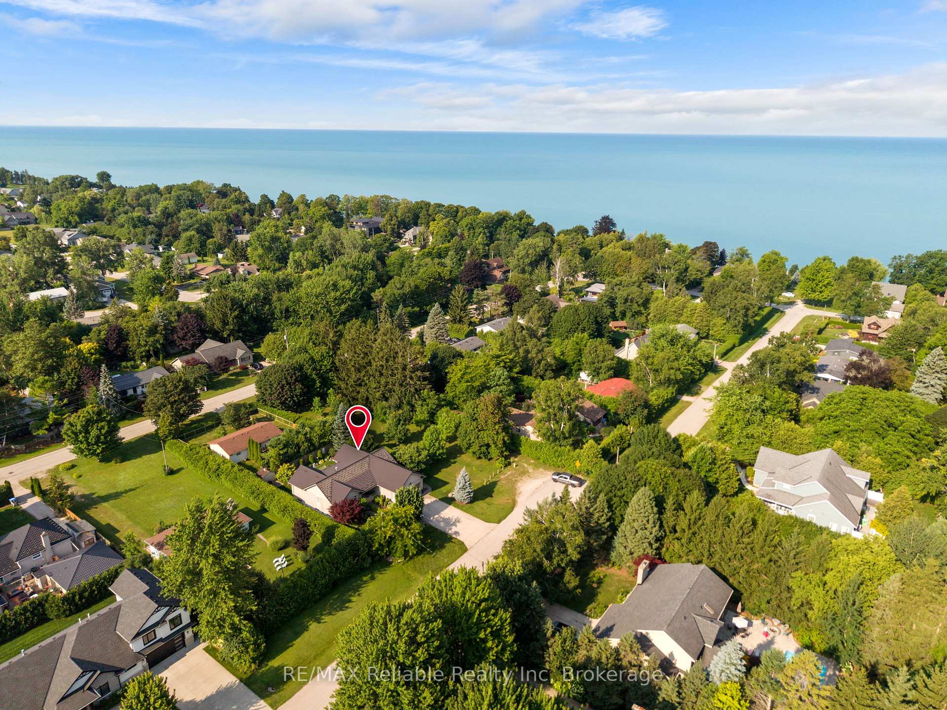 Photo 3 of 54 Victoria Street, Bluewater, Bayfield — HOMEH