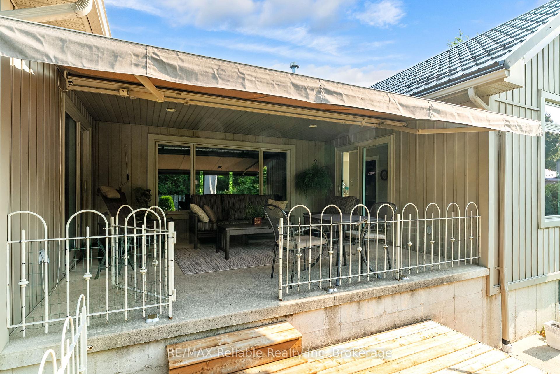 Photo 14 of 54 Victoria Street, Bluewater, Bayfield — HOMEH