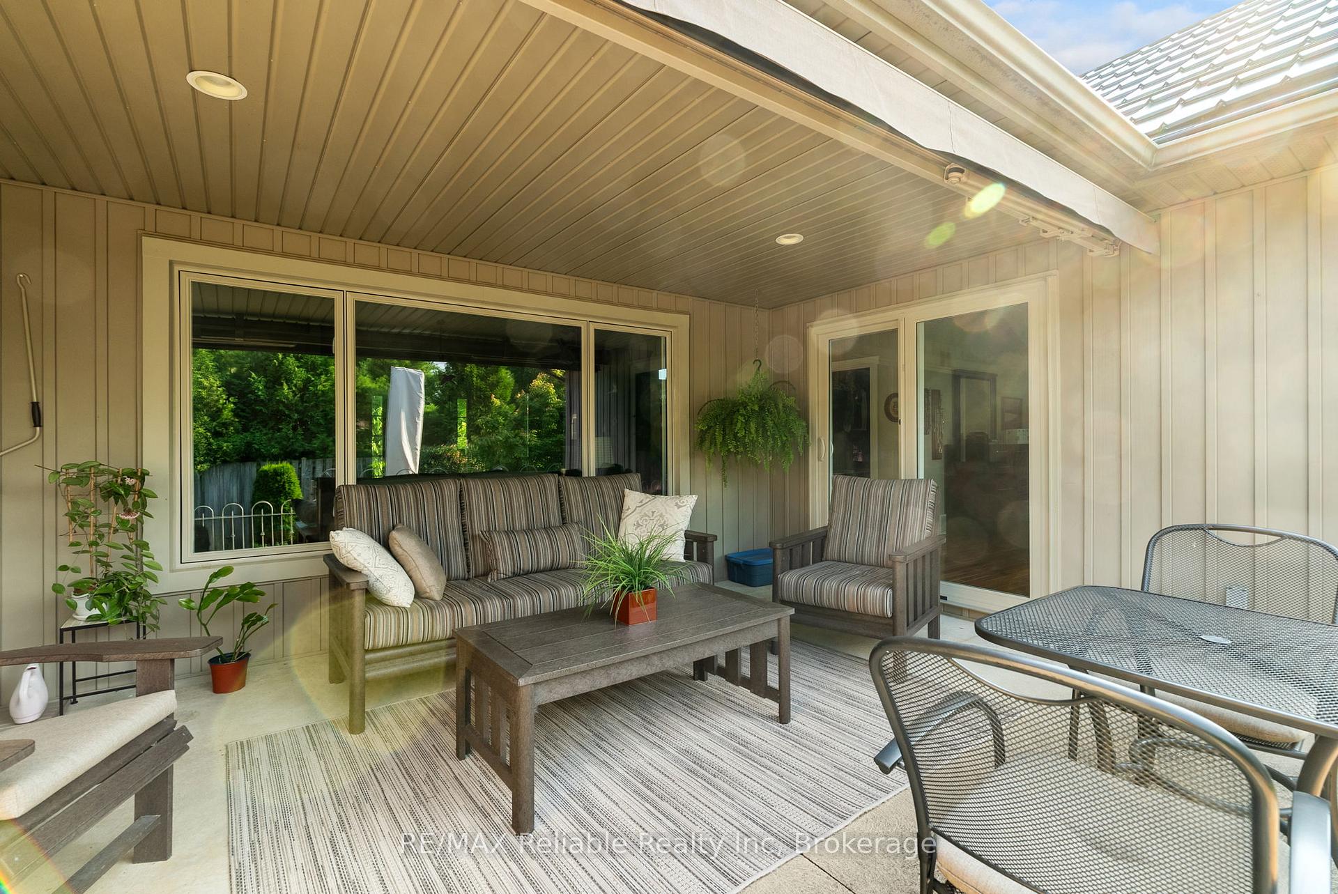 Photo 16 of 54 Victoria Street, Bluewater, Bayfield — HOMEH
