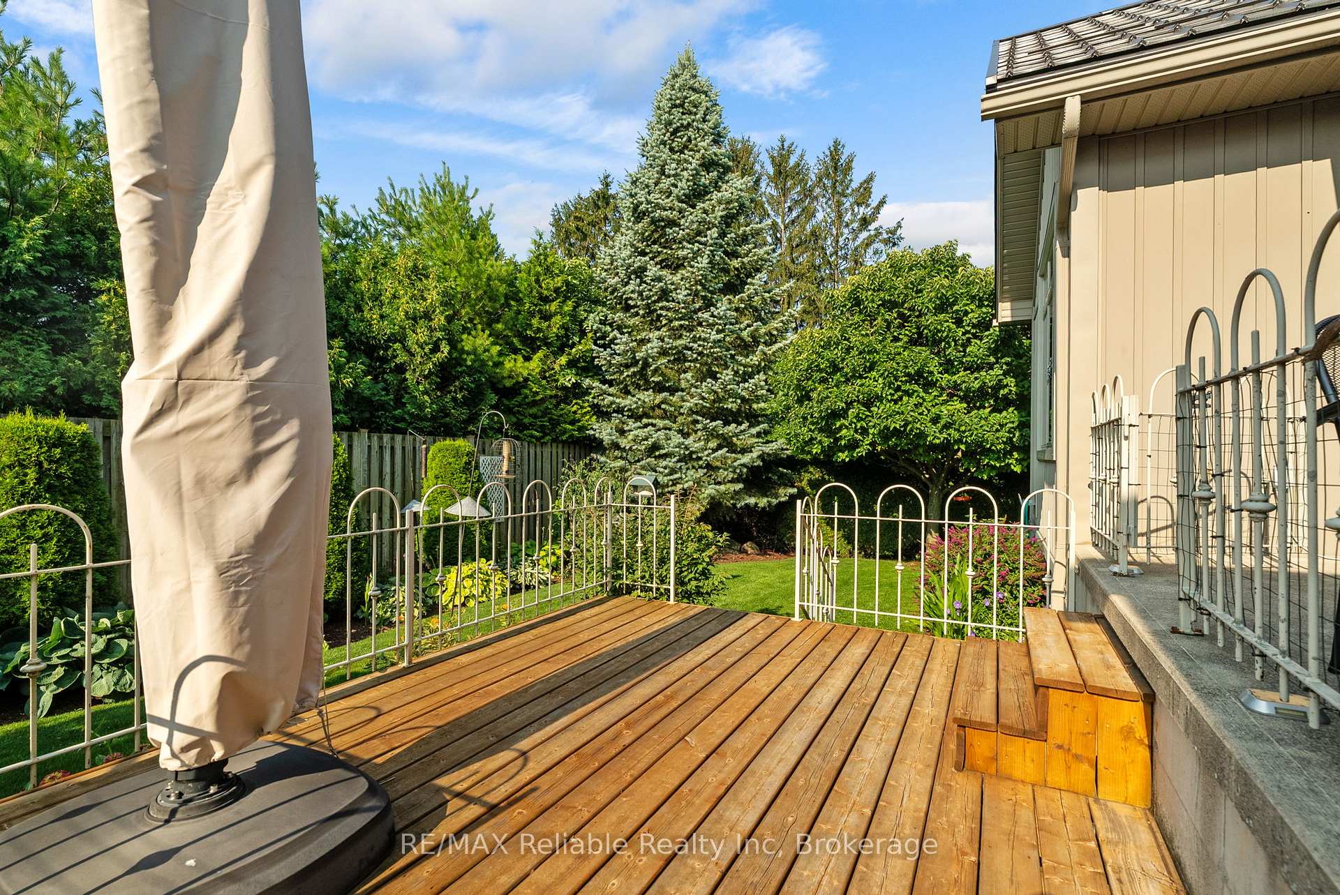 Photo 17 of 54 Victoria Street, Bluewater, Bayfield — HOMEH