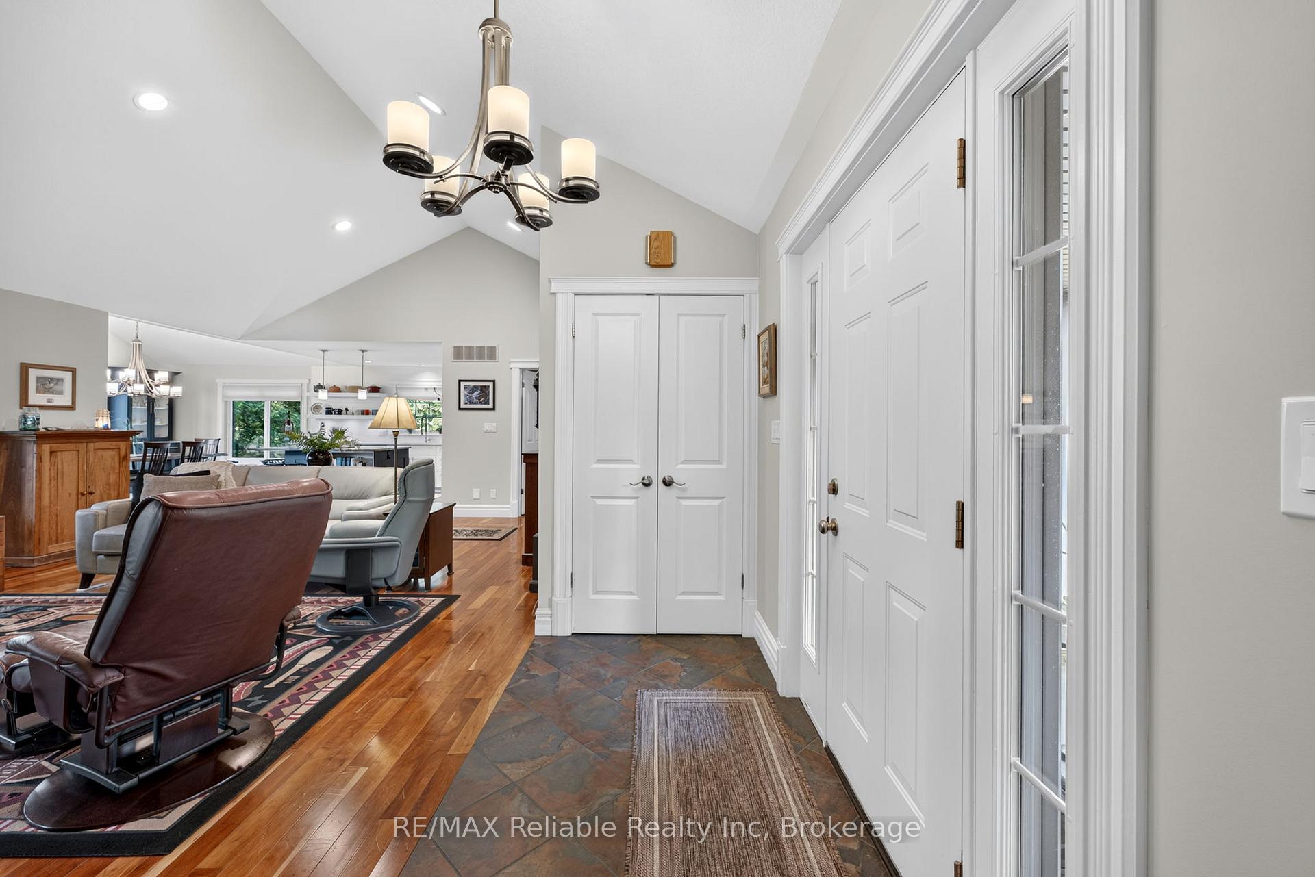 Photo 19 of 54 Victoria Street, Bluewater, Bayfield — HOMEH