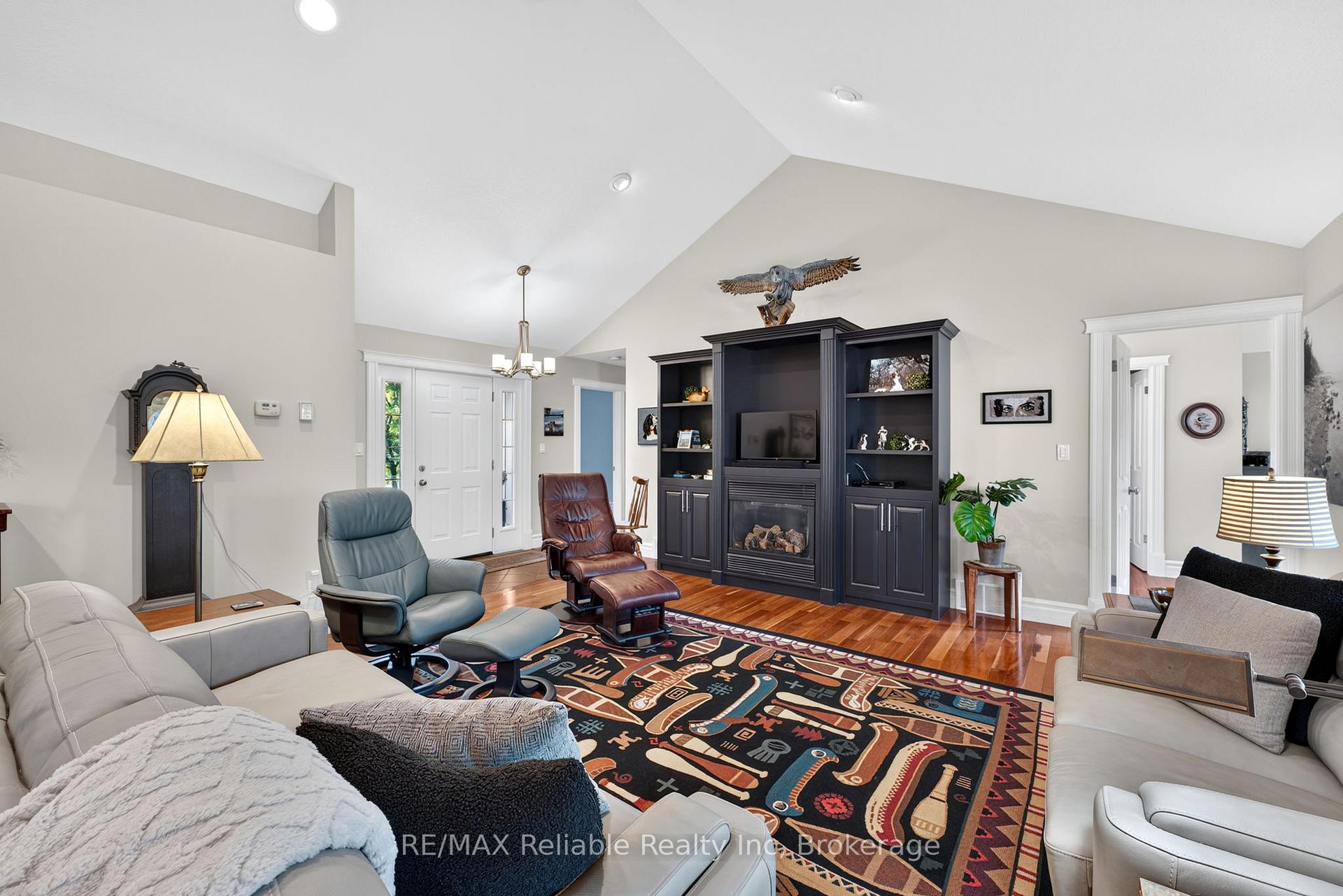 Photo 21 of 54 Victoria Street, Bluewater, Bayfield — HOMEH