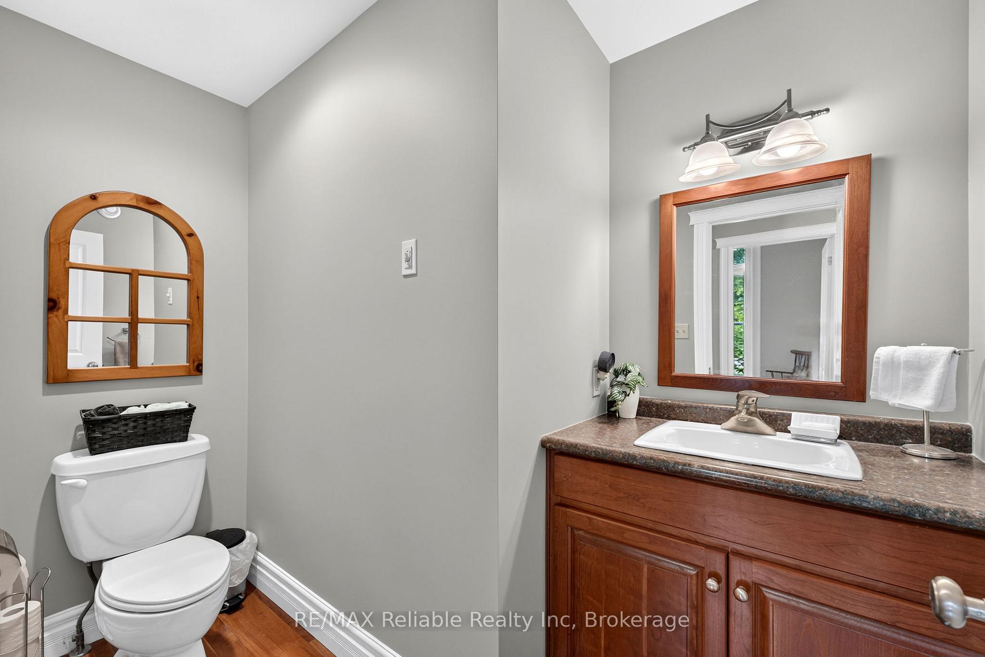 Photo 36 of 54 Victoria Street, Bluewater, Bayfield — HOMEH