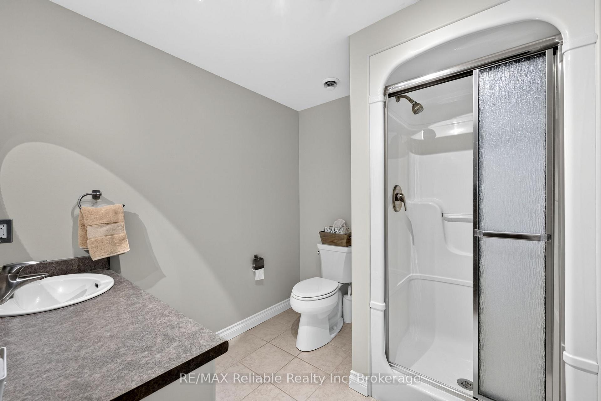 Photo 45 of 54 Victoria Street, Bluewater, Bayfield — HOMEH