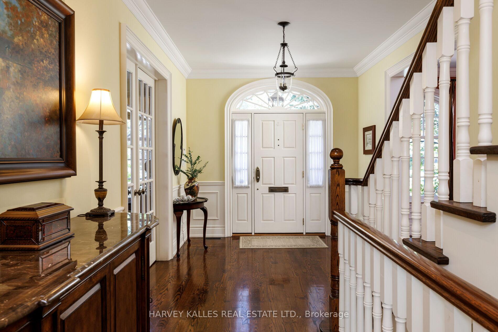 Photo 3 of 17 Sagewood Drive, North York, Banbury-Don Mills — HOMEH
