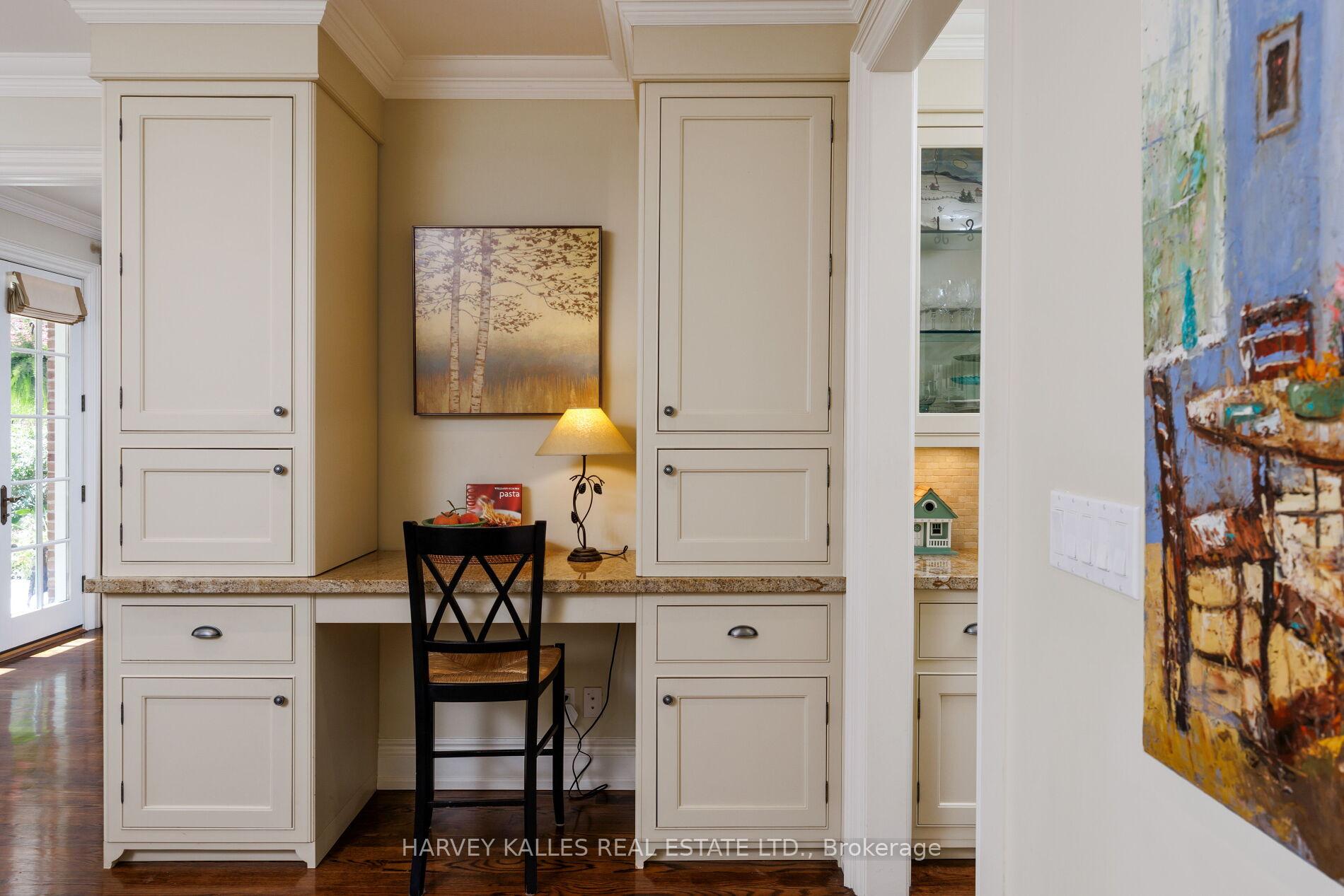 Photo 21 of 17 Sagewood Drive, North York, Banbury-Don Mills — HOMEH