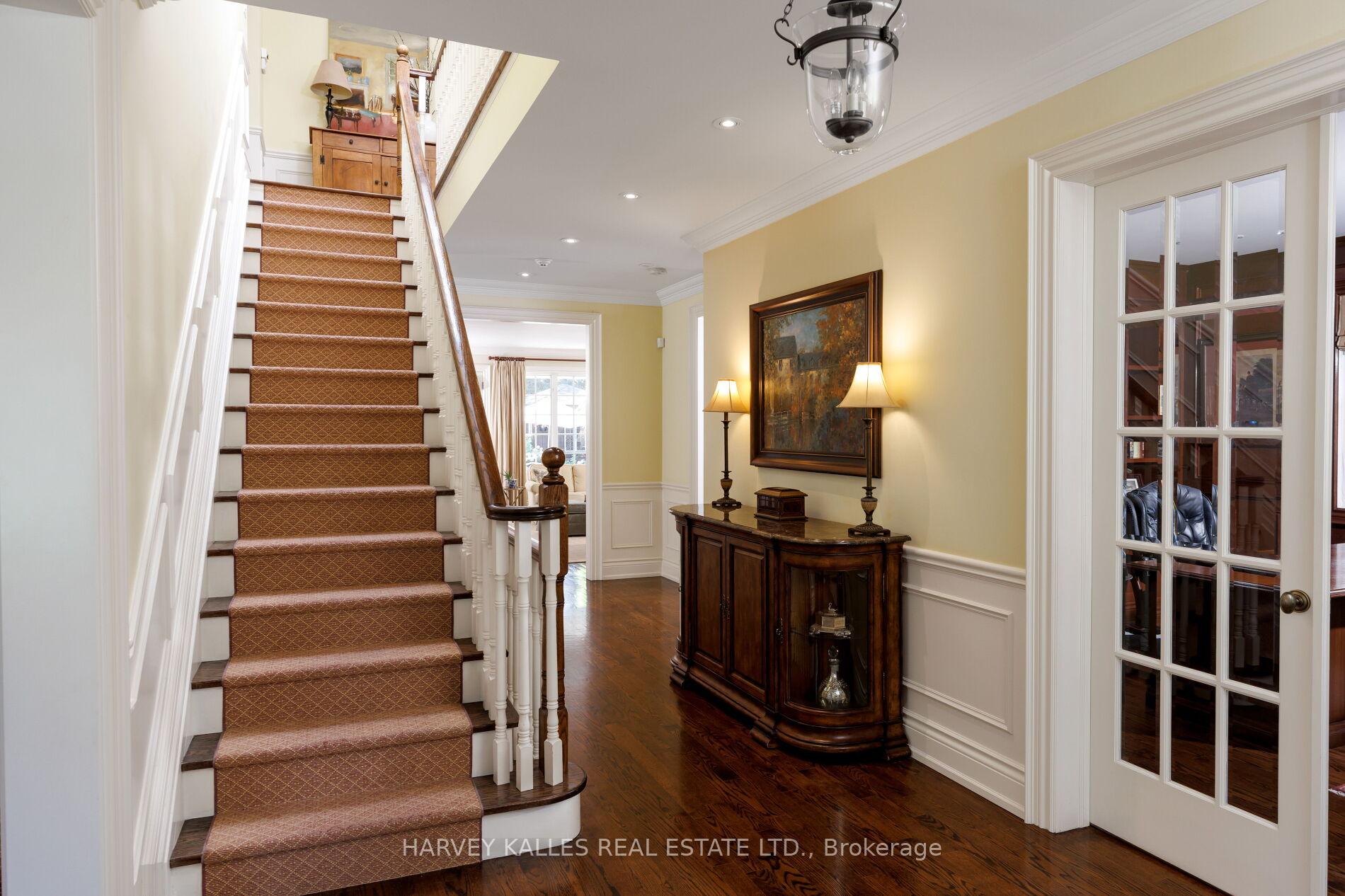 Photo 23 of 17 Sagewood Drive, North York, Banbury-Don Mills — HOMEH