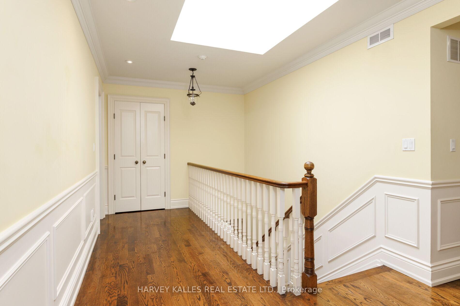Photo 38 of 17 Sagewood Drive, North York, Banbury-Don Mills — HOMEH