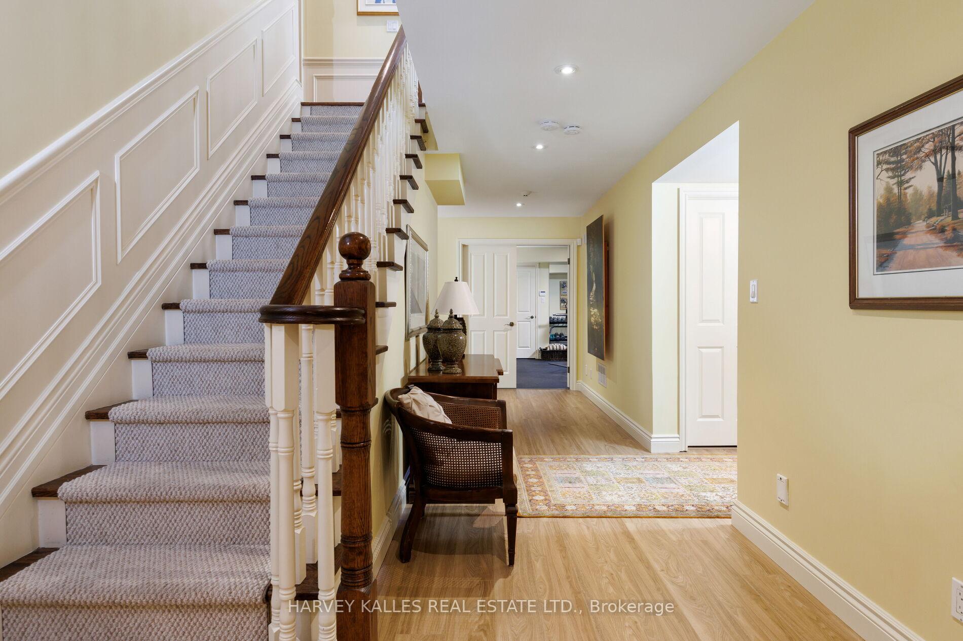 Photo 41 of 17 Sagewood Drive, North York, Banbury-Don Mills — HOMEH