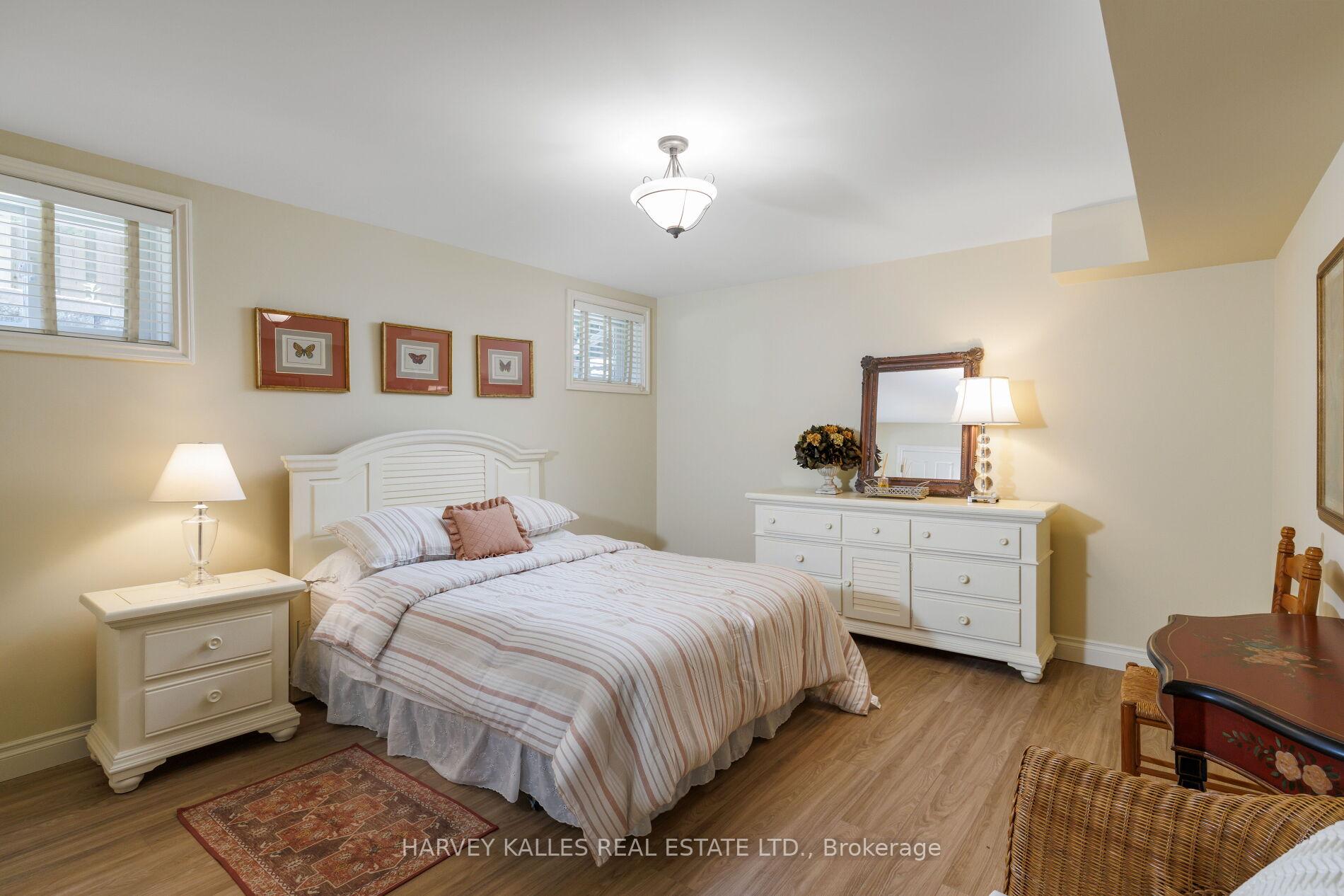 Photo 46 of 17 Sagewood Drive, North York, Banbury-Don Mills — HOMEH
