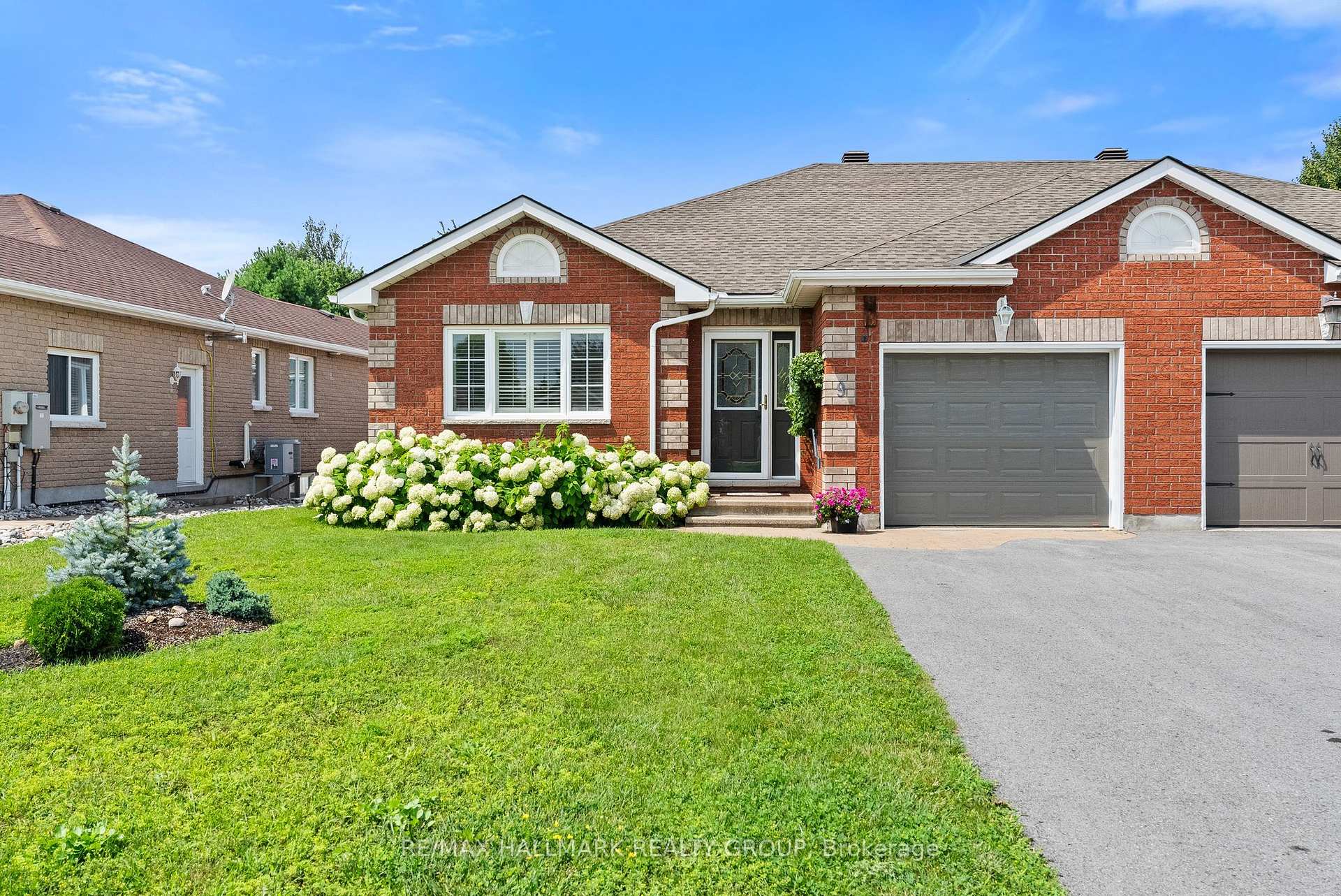 Photo 1 of 9 Dr Gordon Crescent, North Grenville, Kemptville — HOMEH