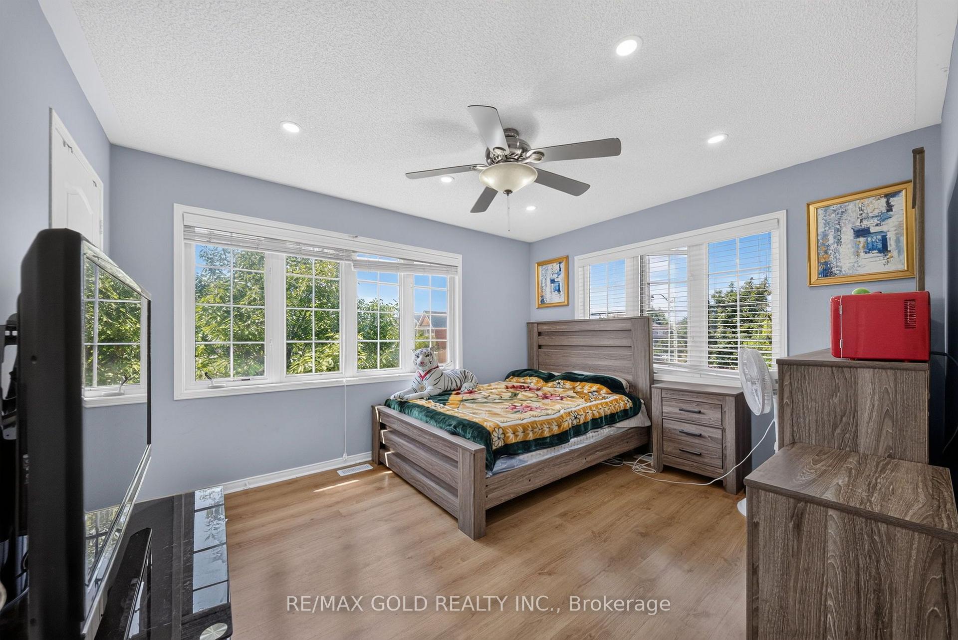 Photo 27 of 4 Sunnyview Road, Brampton, Fletcher's Meadow — HOMEH