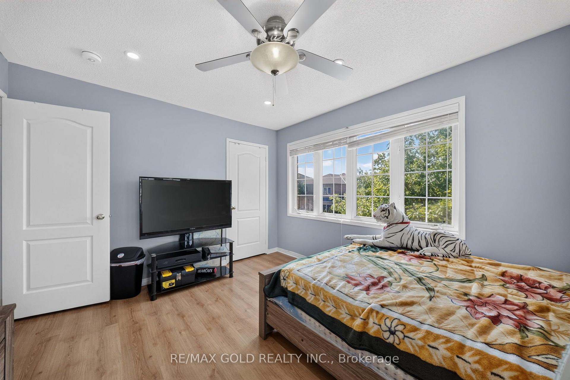 Photo 28 of 4 Sunnyview Road, Brampton, Fletcher's Meadow — HOMEH
