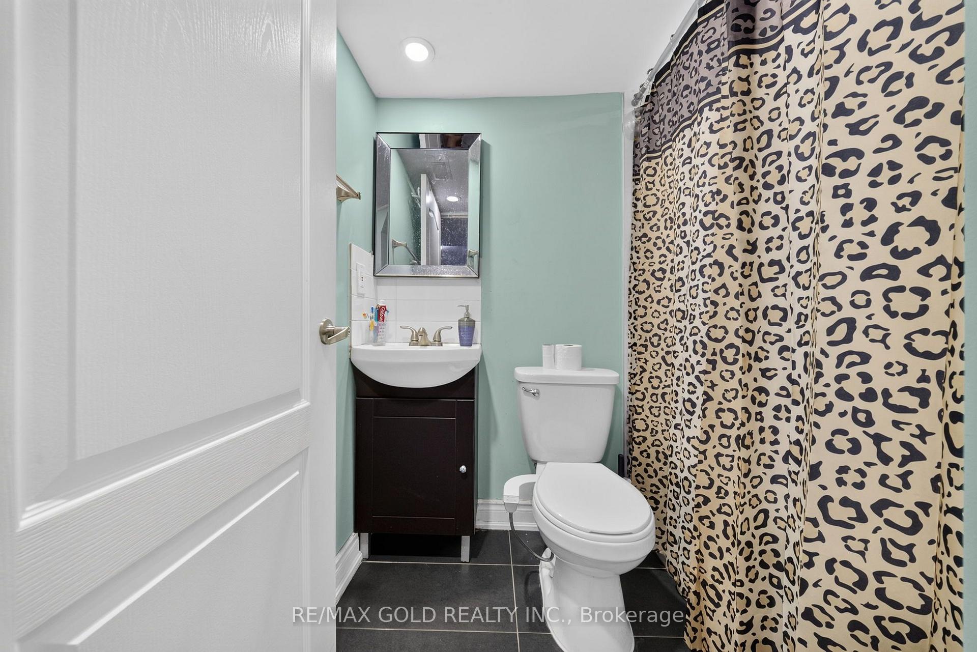 Photo 40 of 4 Sunnyview Road, Brampton, Fletcher's Meadow — HOMEH