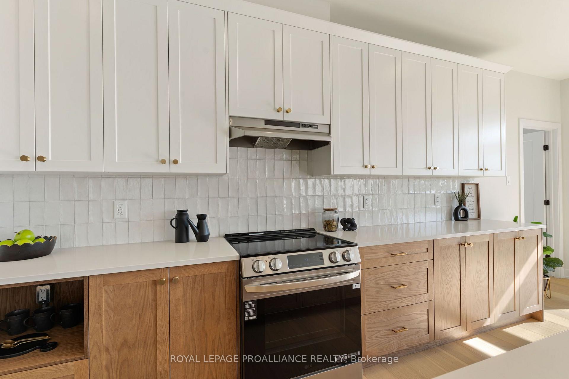 Photo 21 of 1070 Turner Drive, Brockville, Brockville — HOMEH