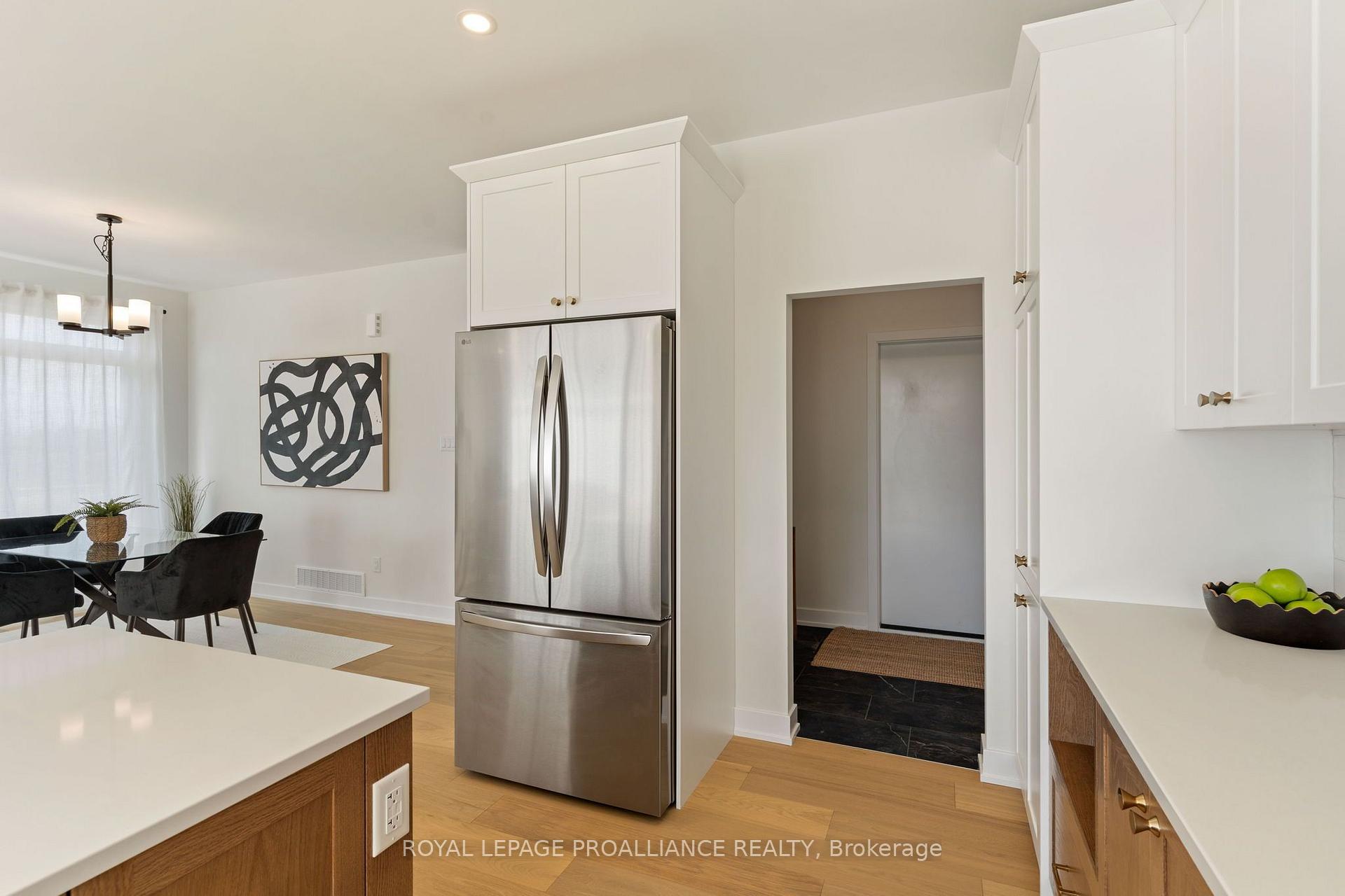 Photo 23 of 1070 Turner Drive, Brockville, Brockville — HOMEH