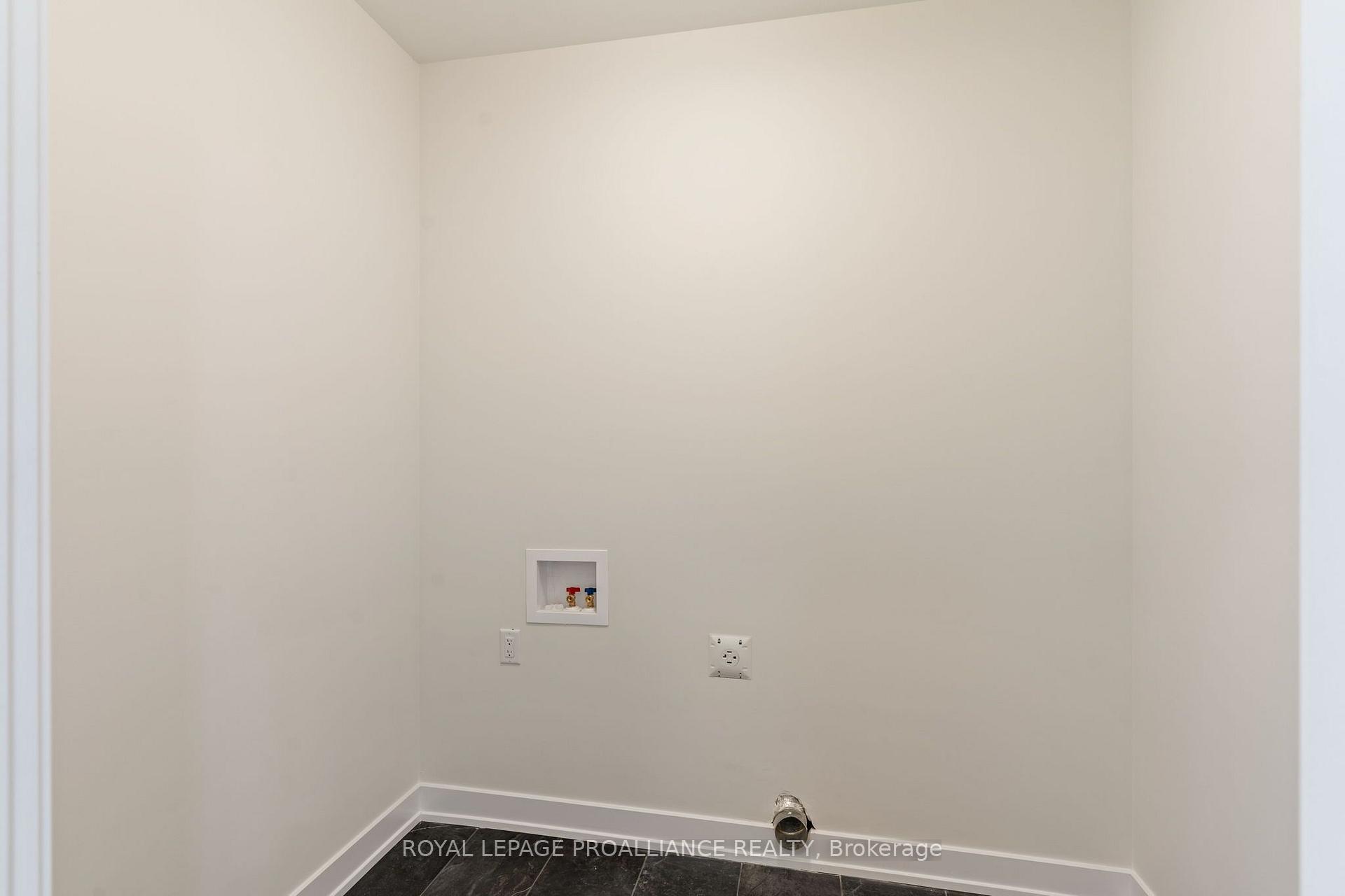 Photo 25 of 1070 Turner Drive, Brockville, Brockville — HOMEH