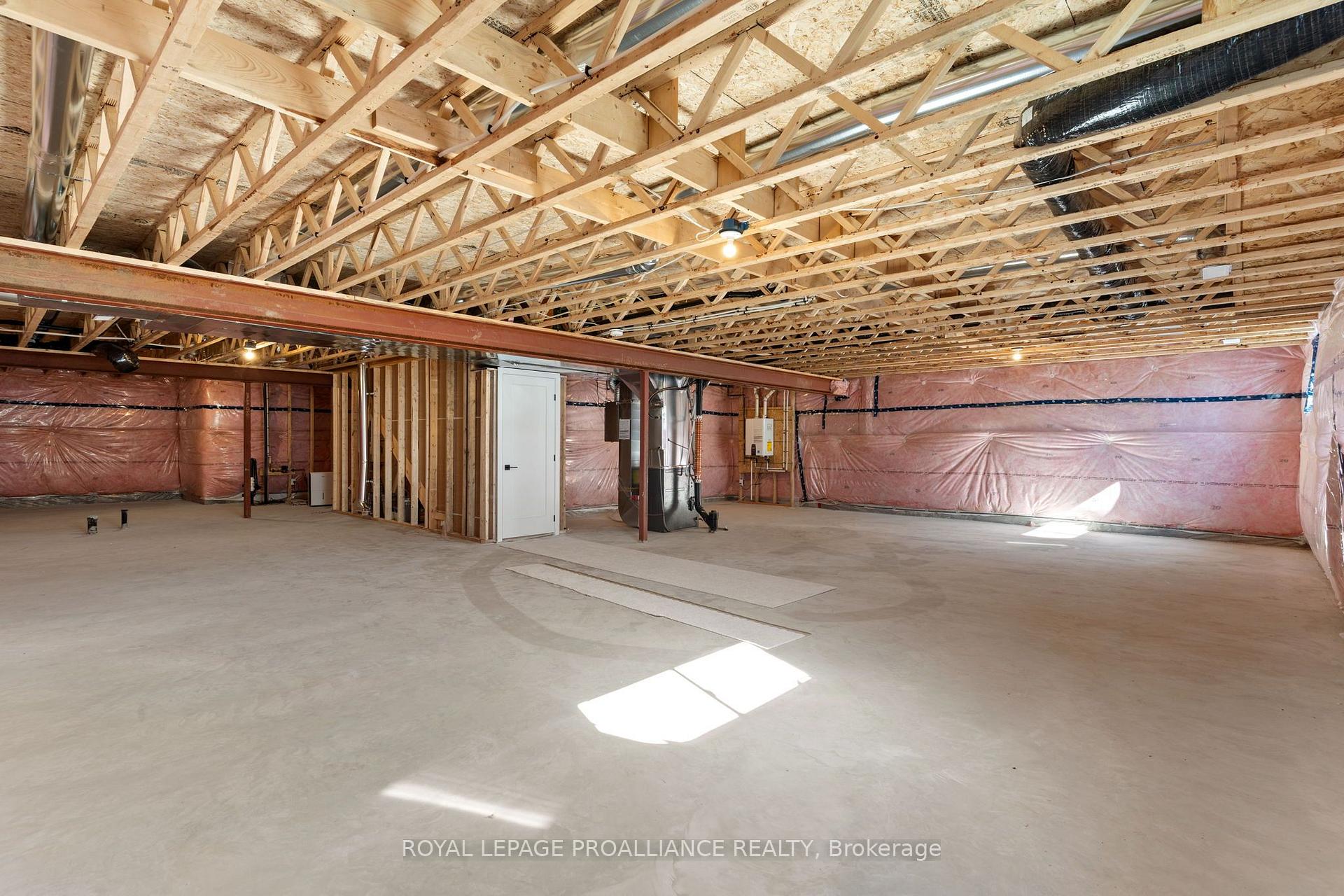 Photo 40 of 1070 Turner Drive, Brockville, Brockville — HOMEH