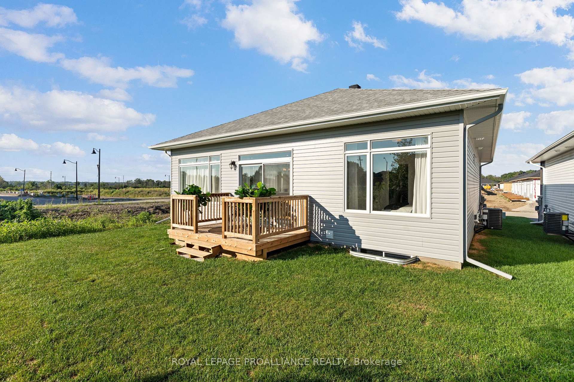 Photo 44 of 1070 Turner Drive, Brockville, Brockville — HOMEH