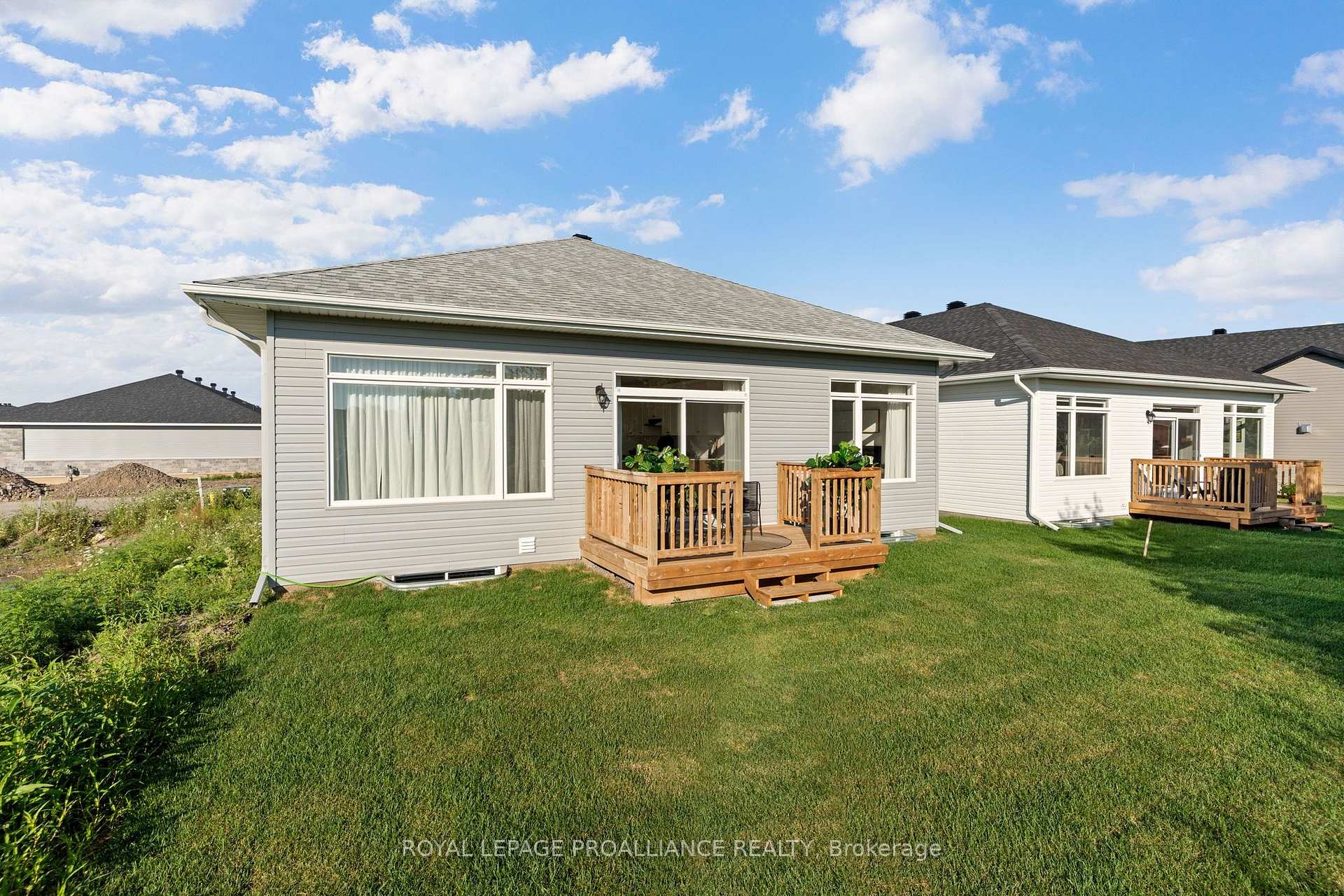 Photo 45 of 1070 Turner Drive, Brockville, Brockville — HOMEH