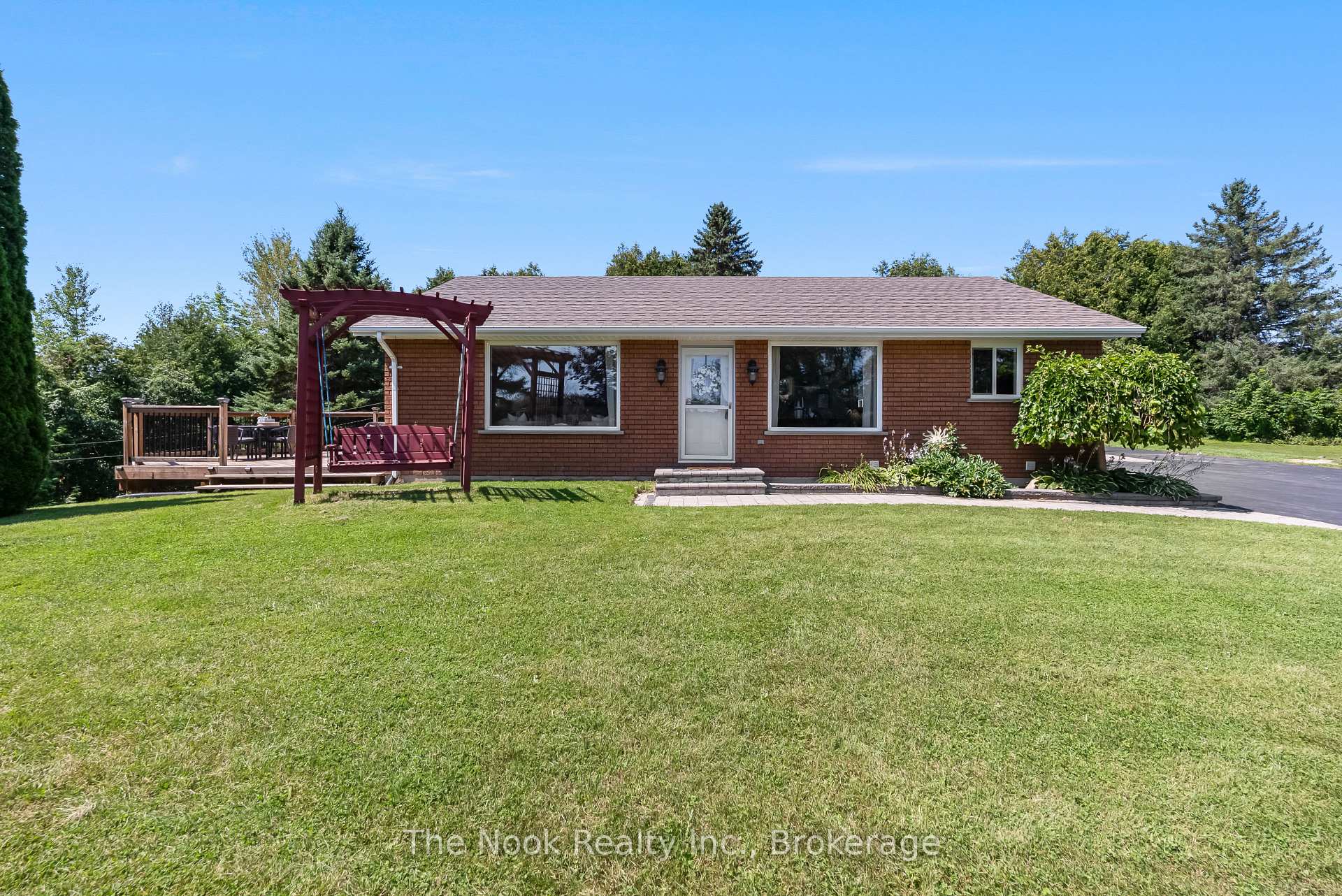 Photo 3 of 8106 County 10 Road, Port Hope, Garden Hill — HOMEH