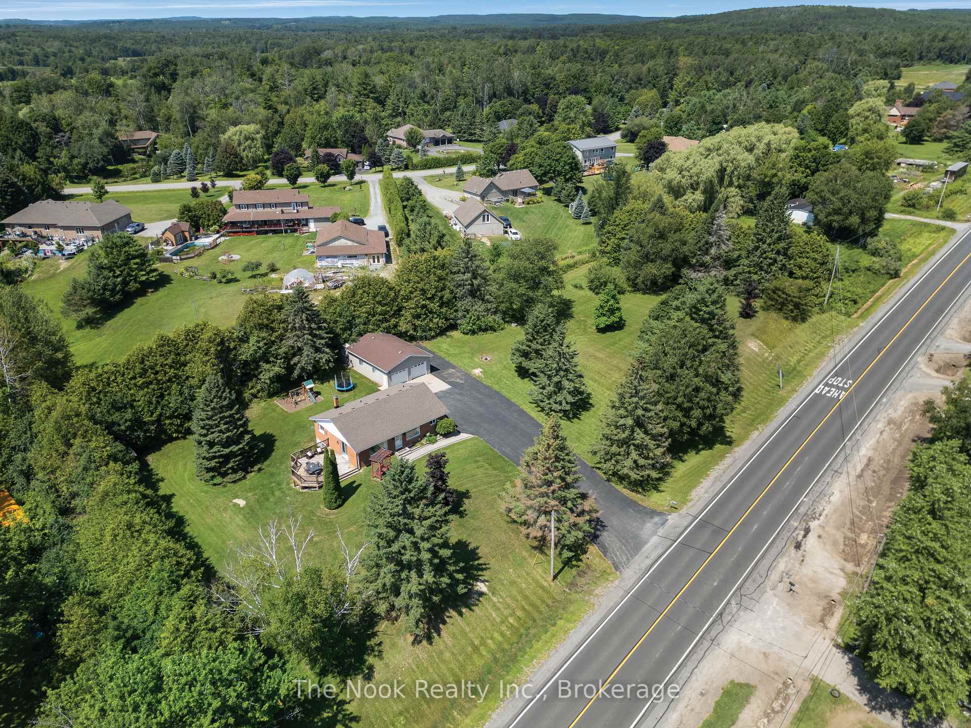 Photo 5 of 8106 County 10 Road, Port Hope, Garden Hill — HOMEH