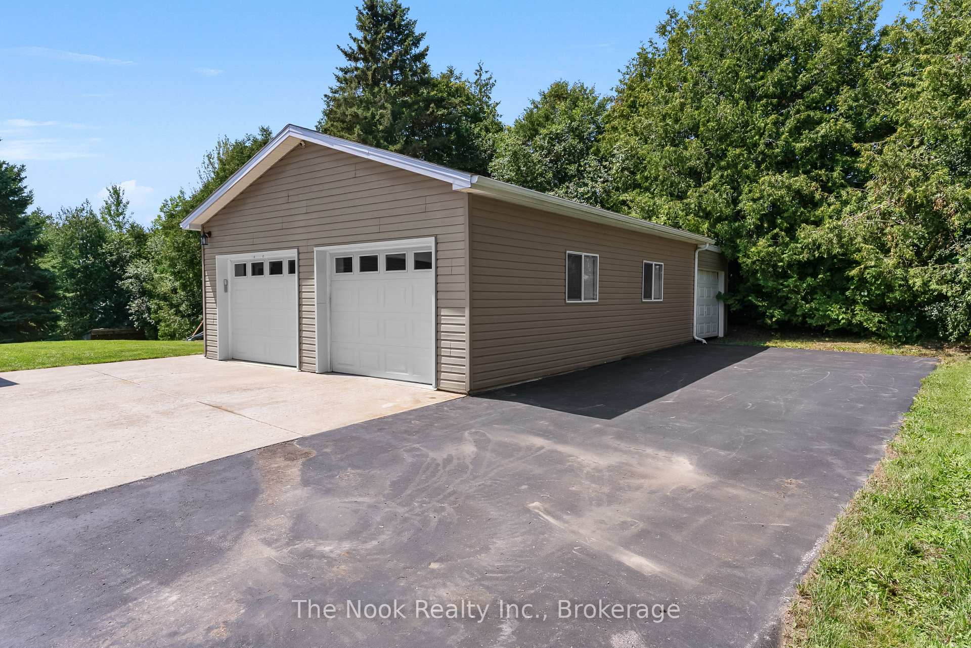 Photo 34 of 8106 County 10 Road, Port Hope, Garden Hill — HOMEH