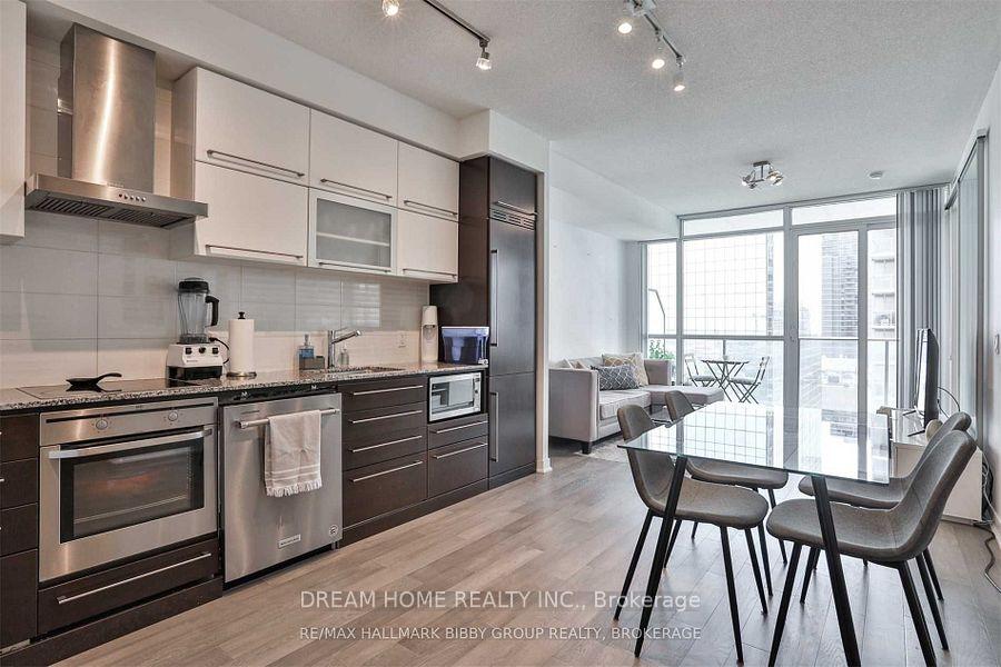Photo 2 of Unit 2405, 770 Bay Street, Toronto, Bay Street Corridor — HOMEH