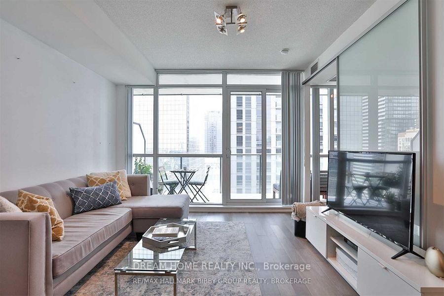 Photo 10 of Unit 2405, 770 Bay Street, Toronto, Bay Street Corridor — HOMEH