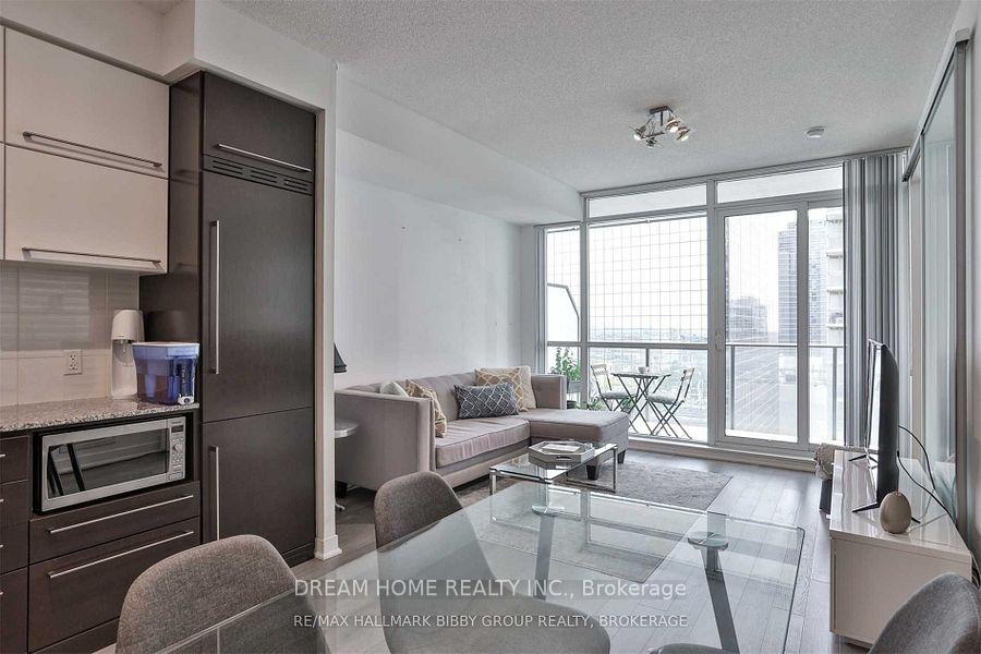 Photo 11 of Unit 2405, 770 Bay Street, Toronto, Bay Street Corridor — HOMEH