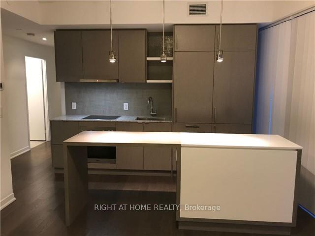 Photo 7 of Unit 6504, 100 Harbour Street, Toronto, Waterfront Communities — HOMEH