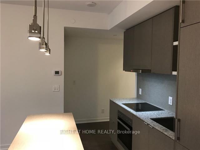 Photo 9 of Unit 6504, 100 Harbour Street, Toronto, Waterfront Communities — HOMEH