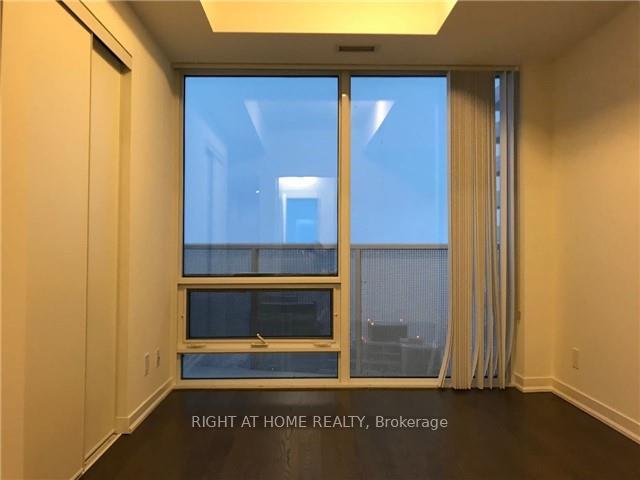 Photo 10 of Unit 6504, 100 Harbour Street, Toronto, Waterfront Communities — HOMEH