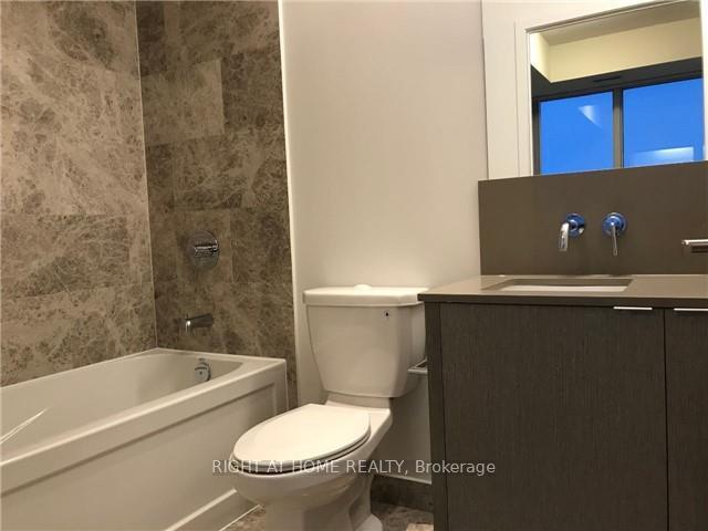Photo 11 of Unit 6504, 100 Harbour Street, Toronto, Waterfront Communities — HOMEH