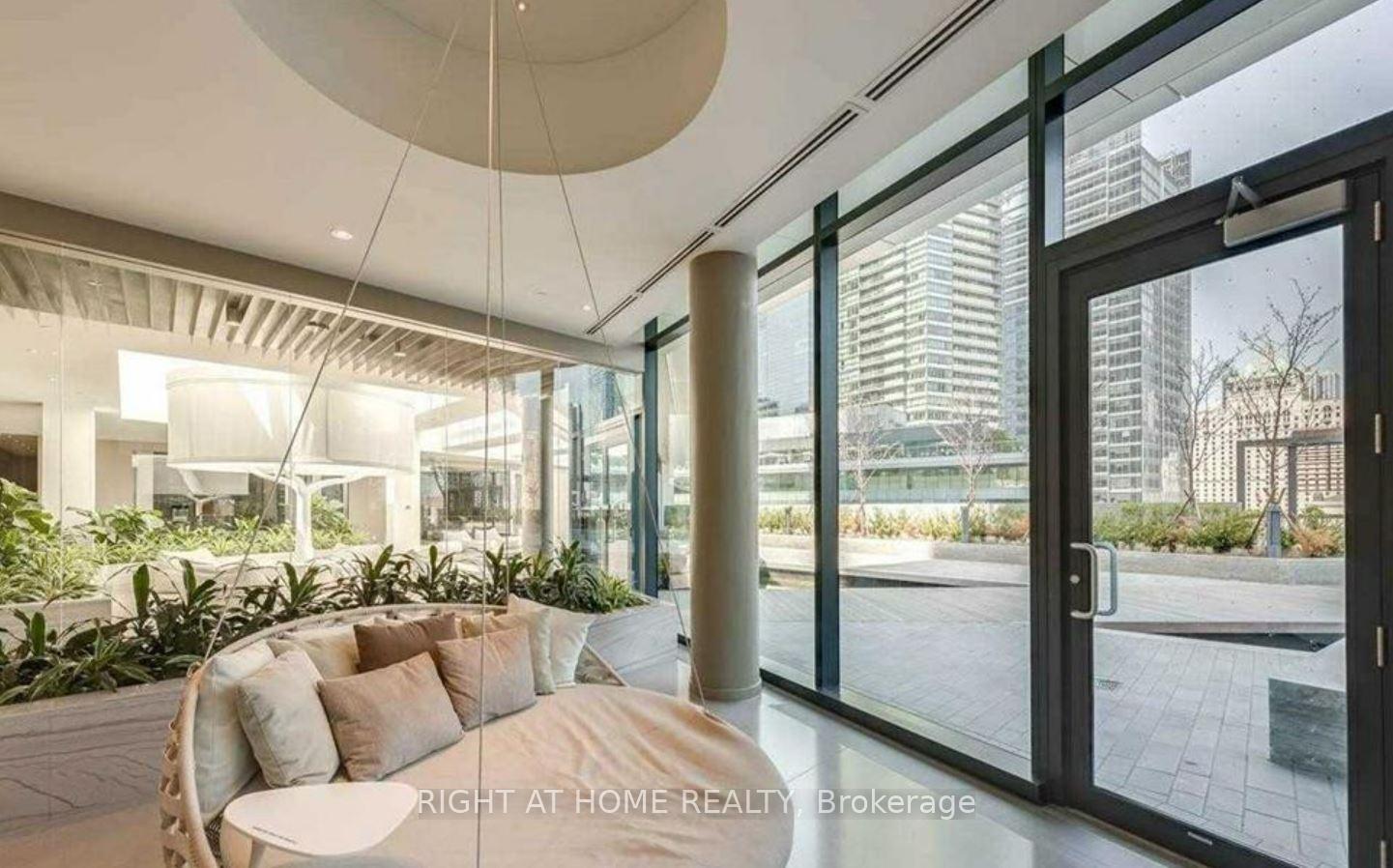 Photo 14 of Unit 6504, 100 Harbour Street, Toronto, Waterfront Communities — HOMEH