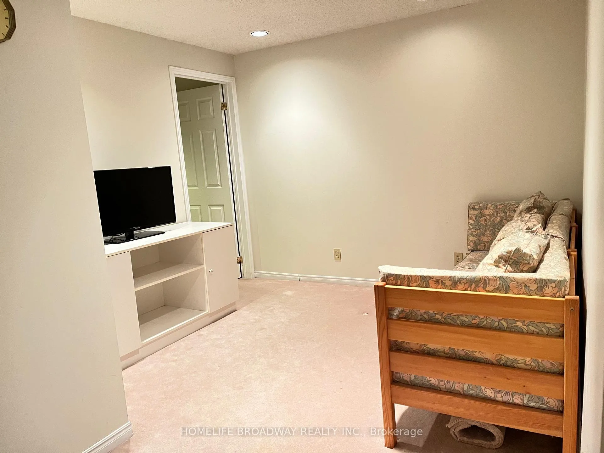 Photo 4 of Unit Bsmt, 30 Duxford Crescent, Markham, Milliken Mills East — HOMEH