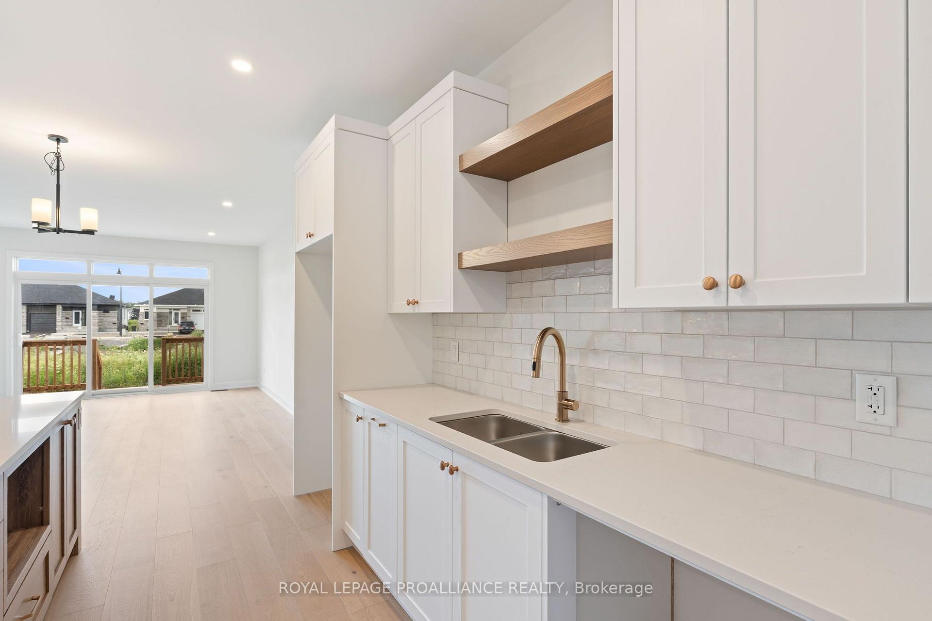 Photo 24 of 1051 Moore Street, Brockville, Brockville — HOMEH