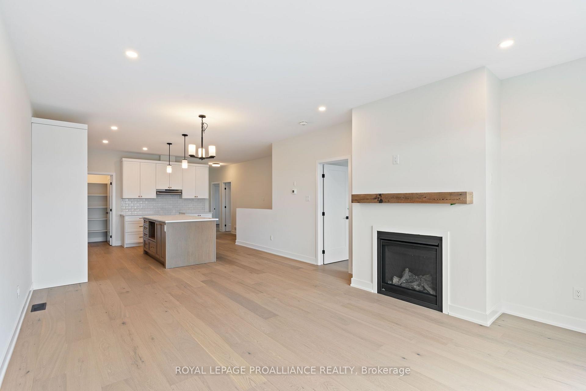 Photo 26 of 1051 Moore Street, Brockville, Brockville — HOMEH