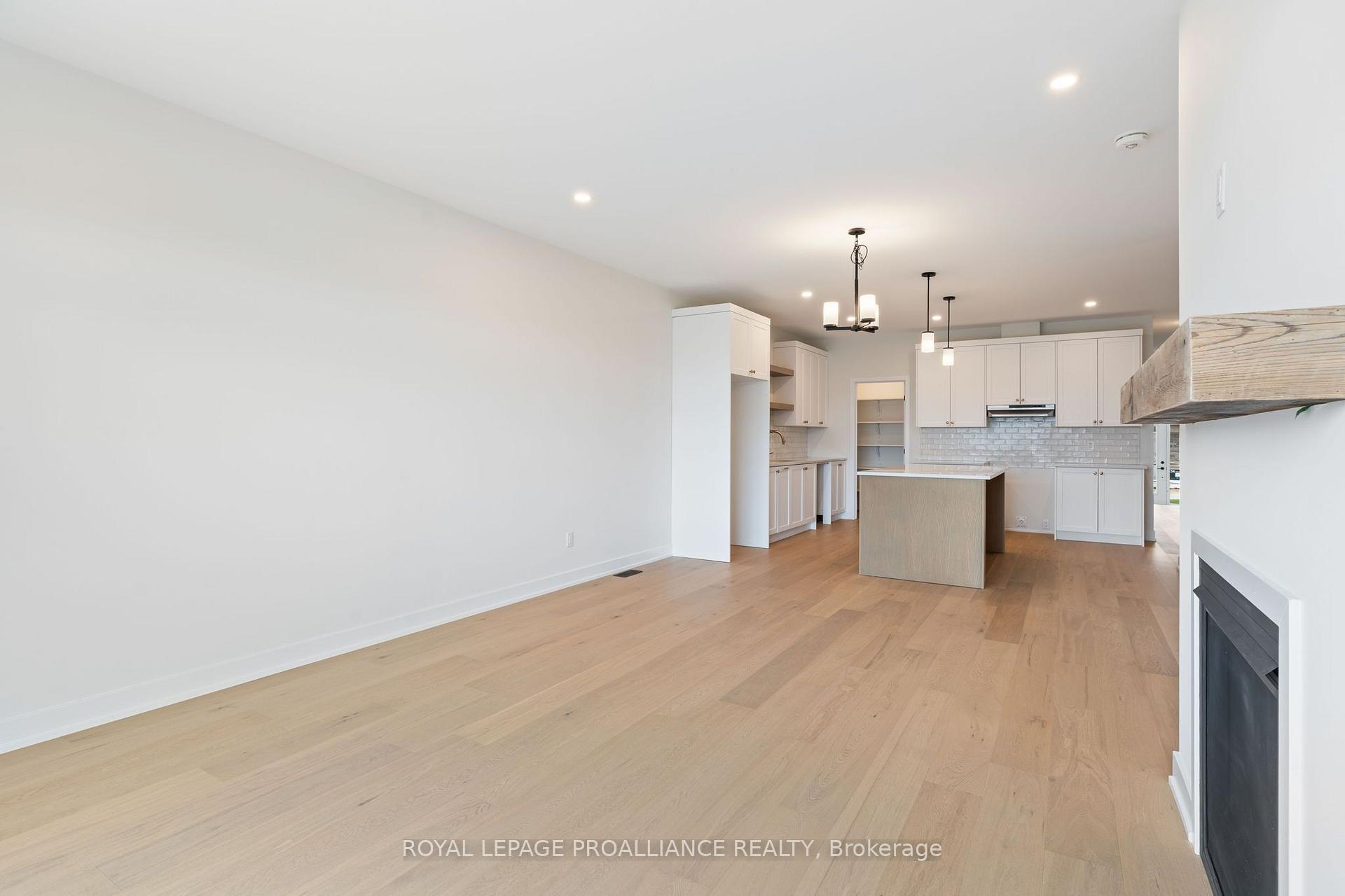 Photo 27 of 1051 Moore Street, Brockville, Brockville — HOMEH