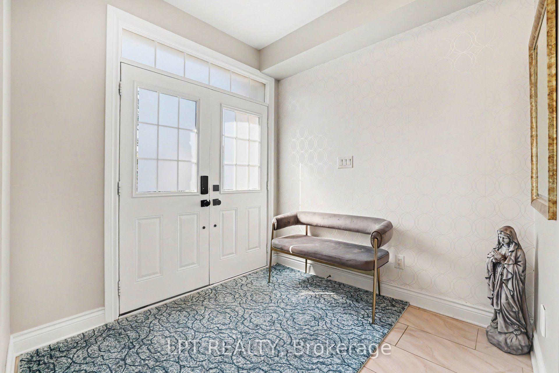 Photo 5 of 170 Culloden Crest. Culloden Crescent, Ottawa, Barrhaven - Stonebridge — HOMEH