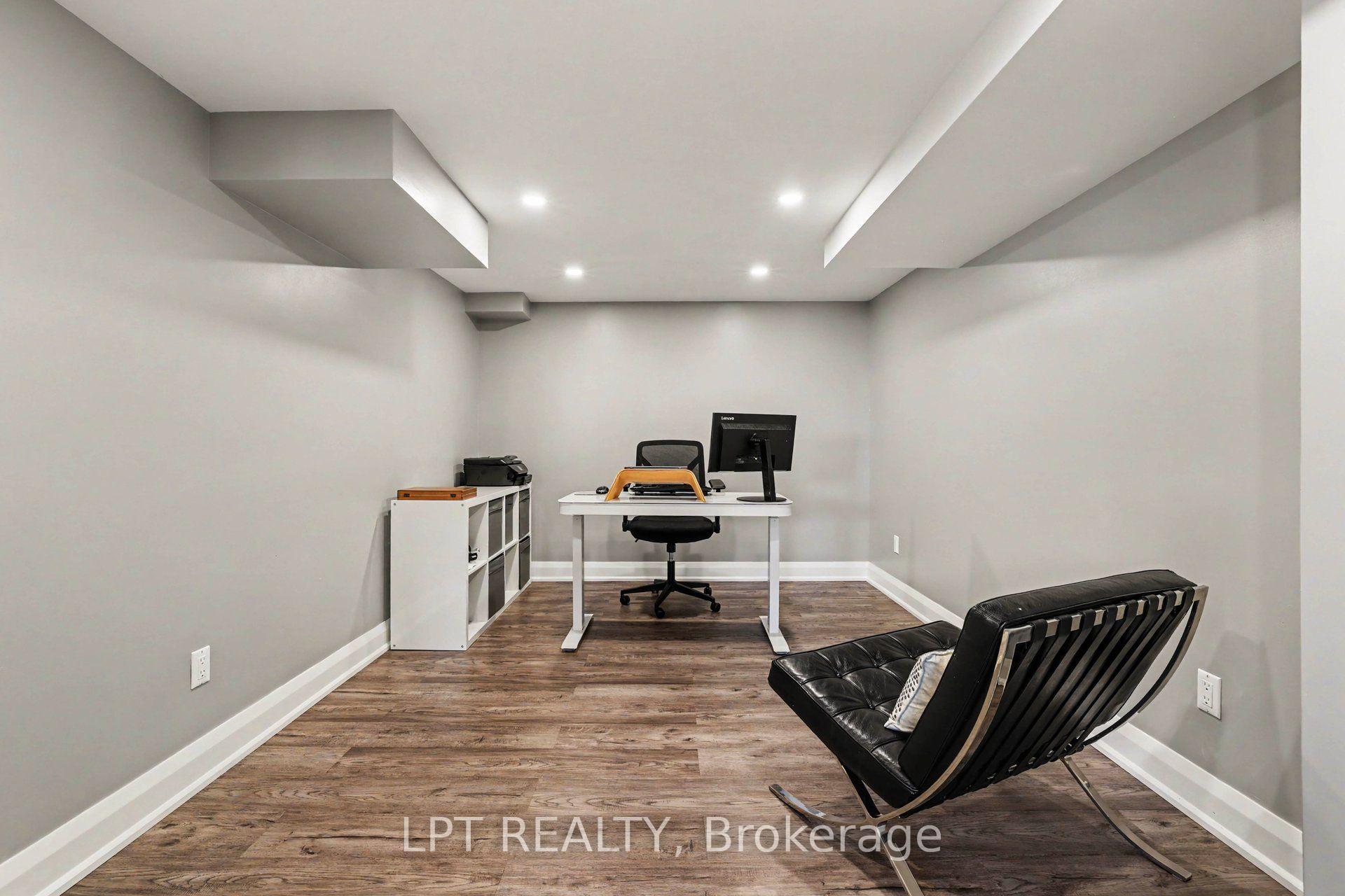 Photo 44 of 170 Culloden Crest. Culloden Crescent, Ottawa, Barrhaven - Stonebridge — HOMEH