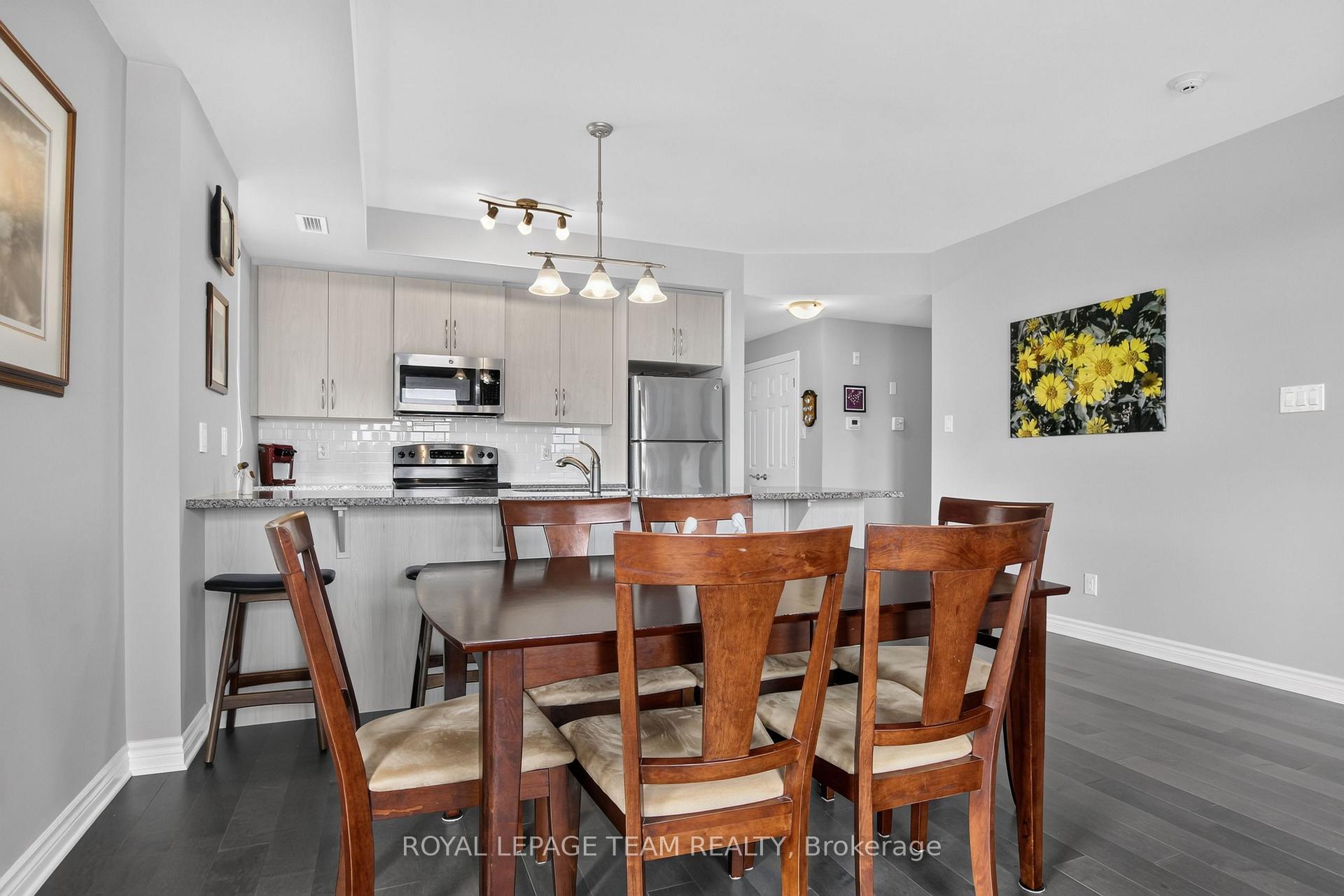 Photo 14 of Unit 203, 330 Jatoba Private, Ottawa, Kanata - Emerald Meadows/Trailwest — HOMEH