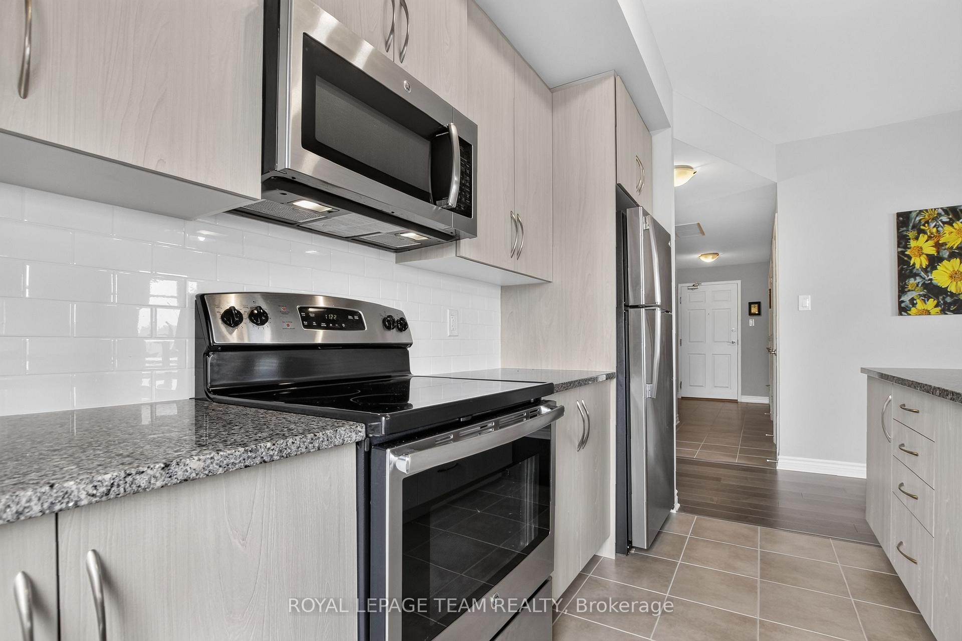 Photo 18 of Unit 203, 330 Jatoba Private, Ottawa, Kanata - Emerald Meadows/Trailwest — HOMEH