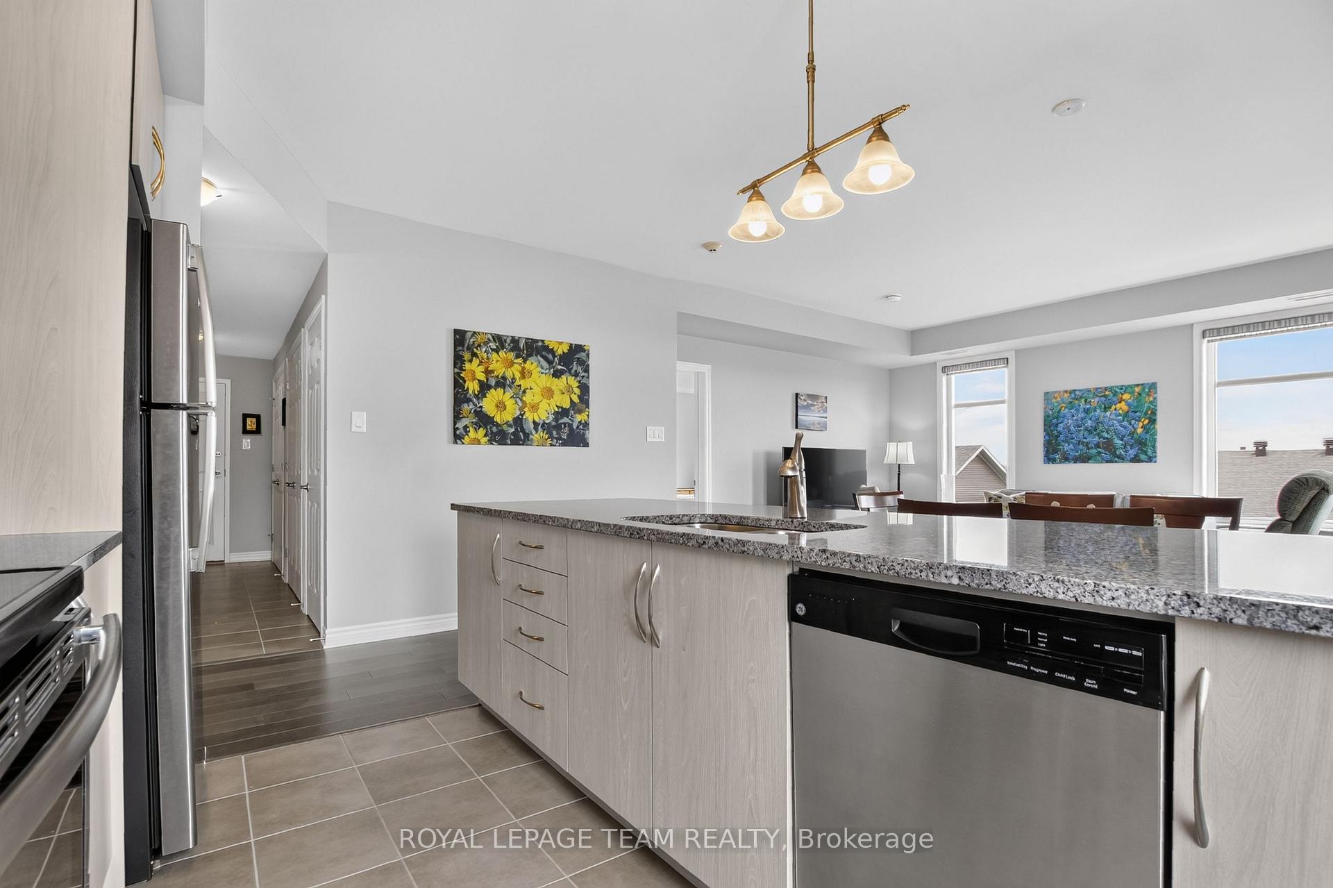 Photo 19 of Unit 203, 330 Jatoba Private, Ottawa, Kanata - Emerald Meadows/Trailwest — HOMEH