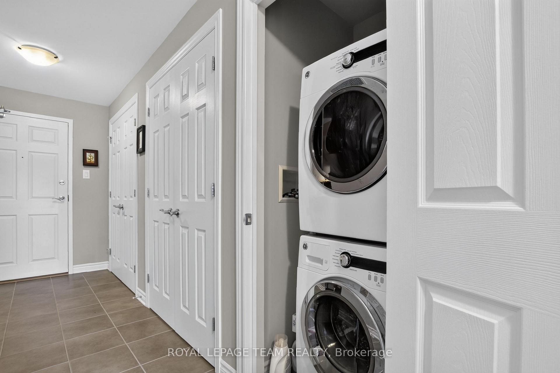 Photo 33 of Unit 203, 330 Jatoba Private, Ottawa, Kanata - Emerald Meadows/Trailwest — HOMEH