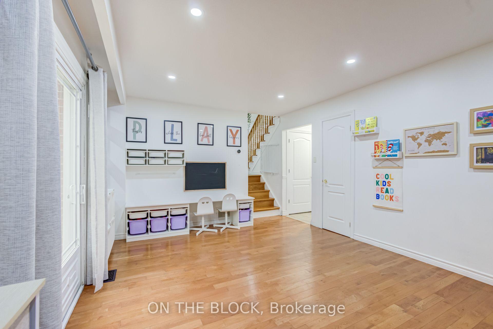 Photo 5 of 7 Chopin Court, Whitby, Lynde Creek — HOMEH