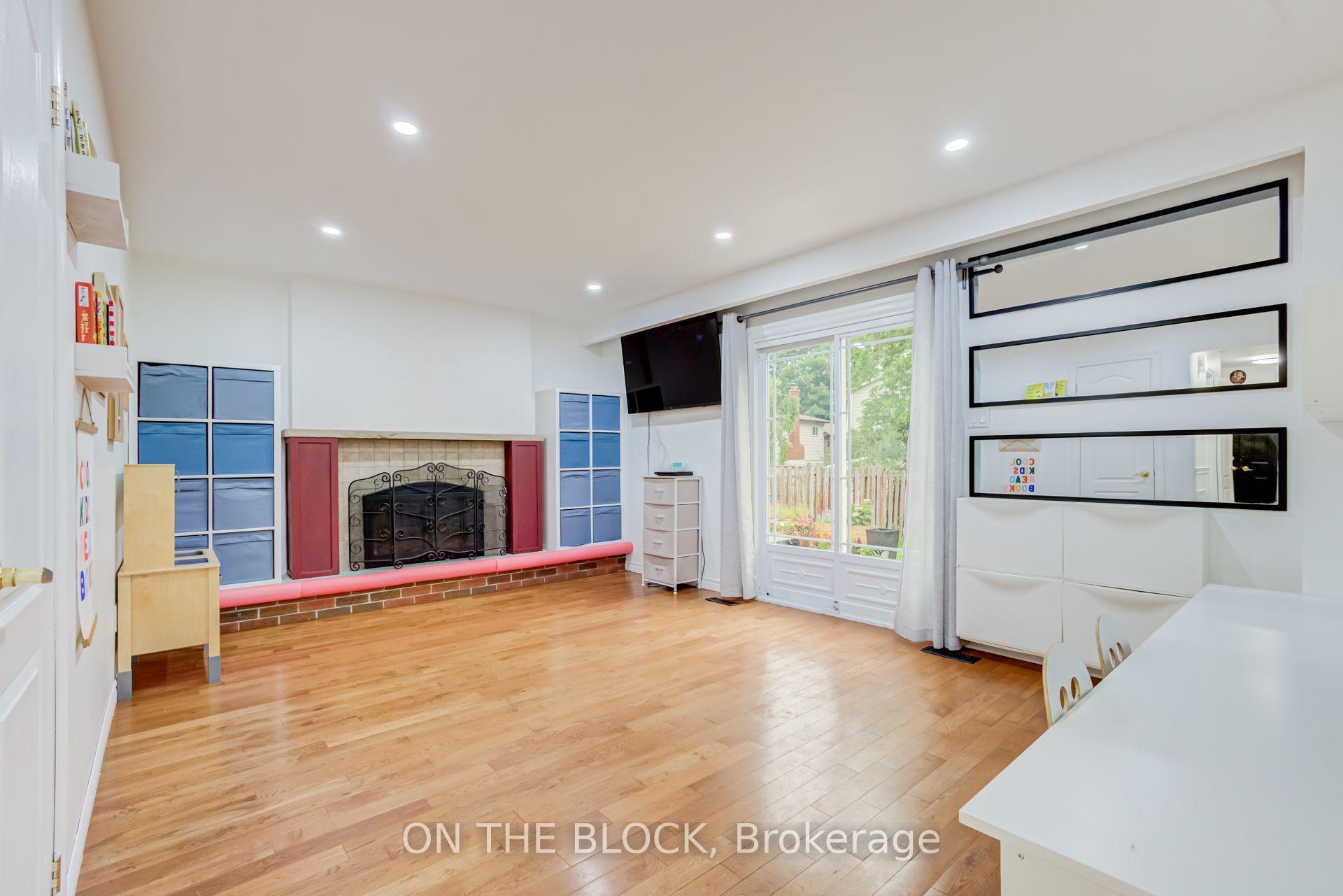 Photo 6 of 7 Chopin Court, Whitby, Lynde Creek — HOMEH