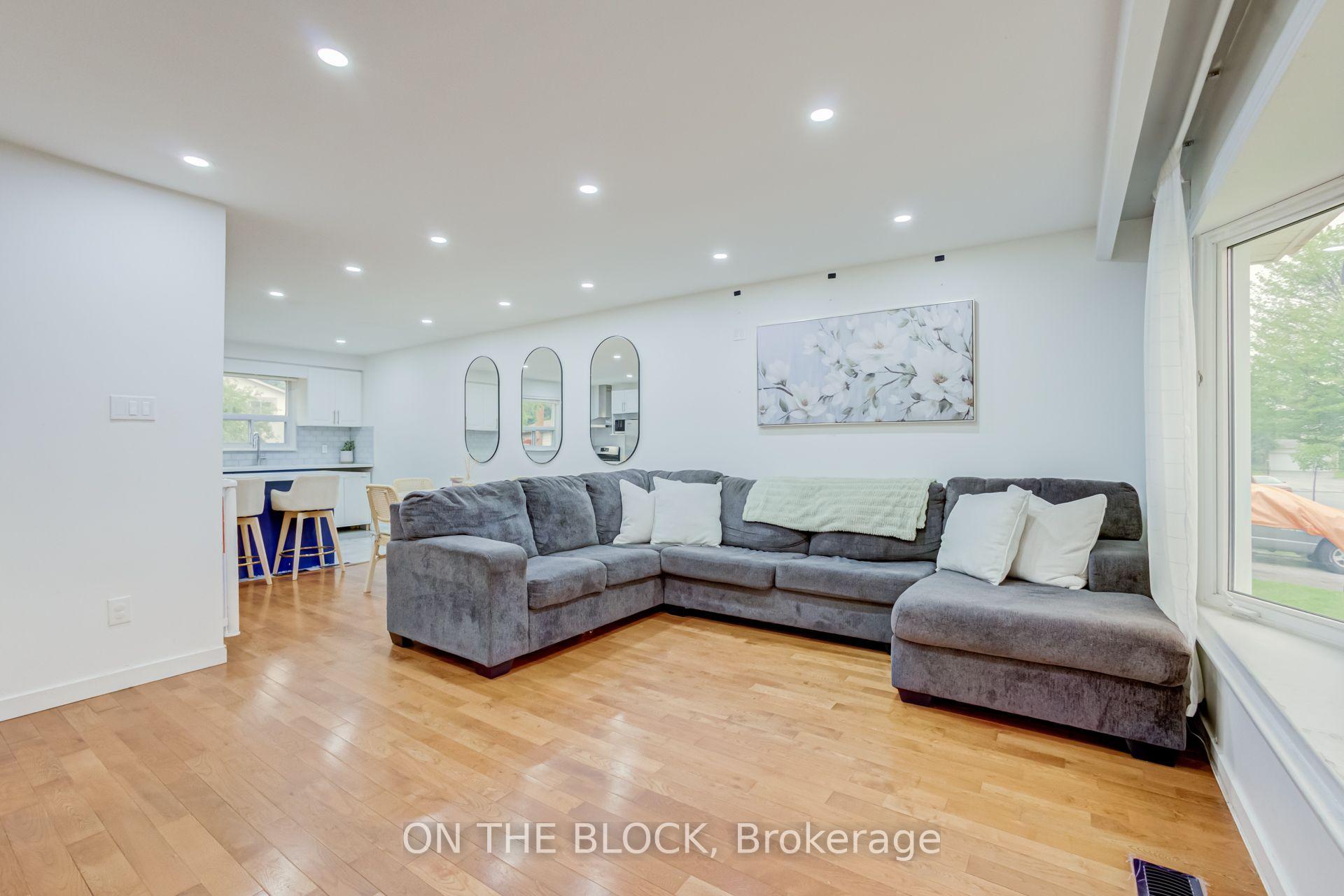 Photo 12 of 7 Chopin Court, Whitby, Lynde Creek — HOMEH