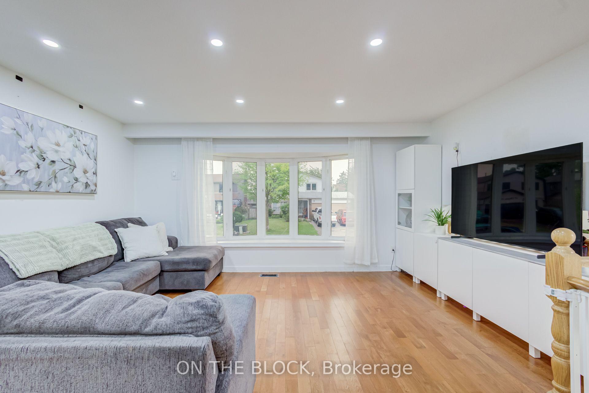 Photo 14 of 7 Chopin Court, Whitby, Lynde Creek — HOMEH